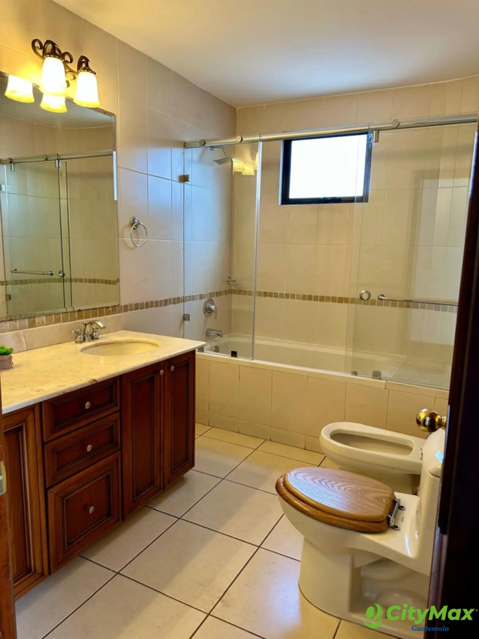 Apartamento amueblado cerca de La Estacion Zona 10 - foto 10