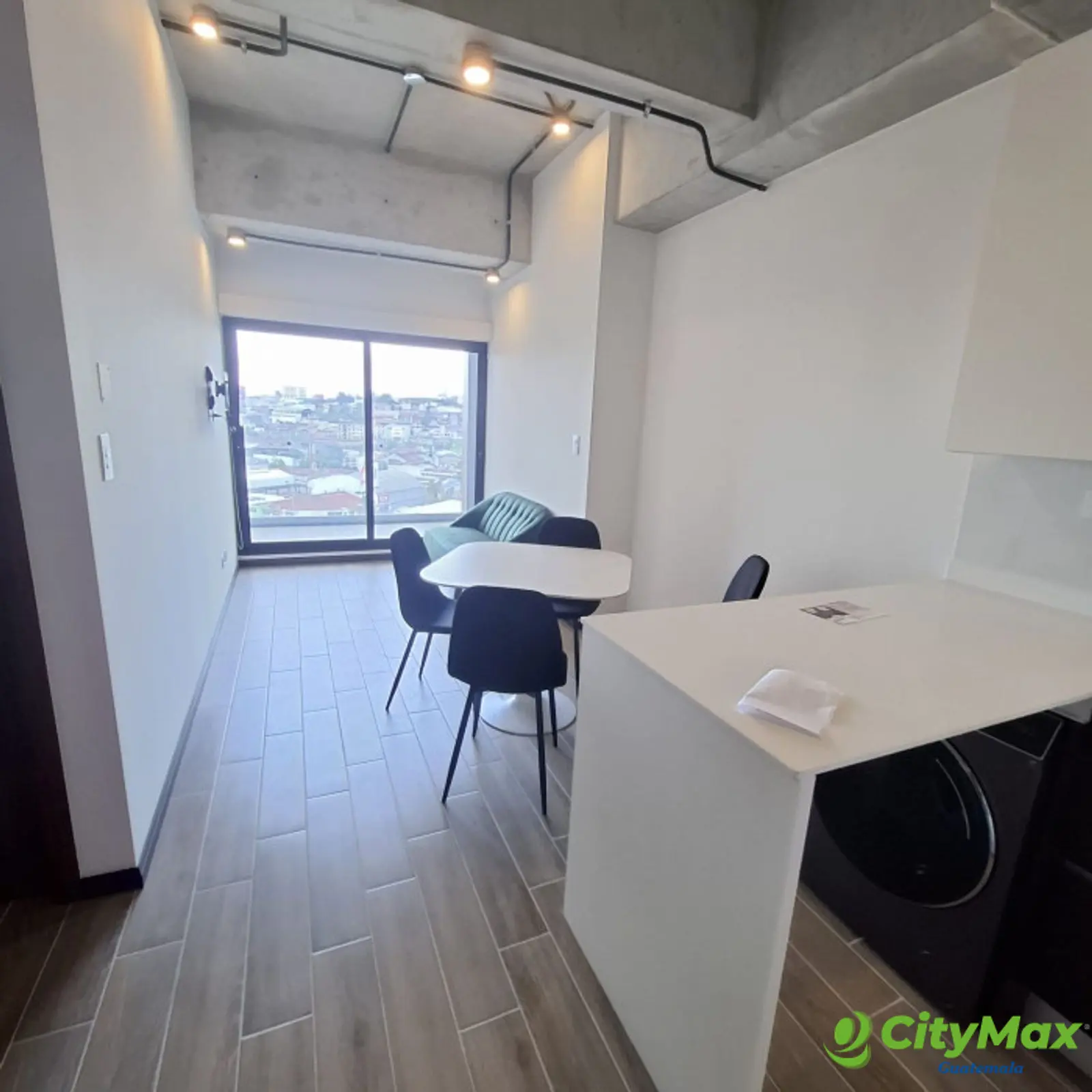Apartamento en renta en edificio séptimo zona 4 Guate - foto 13