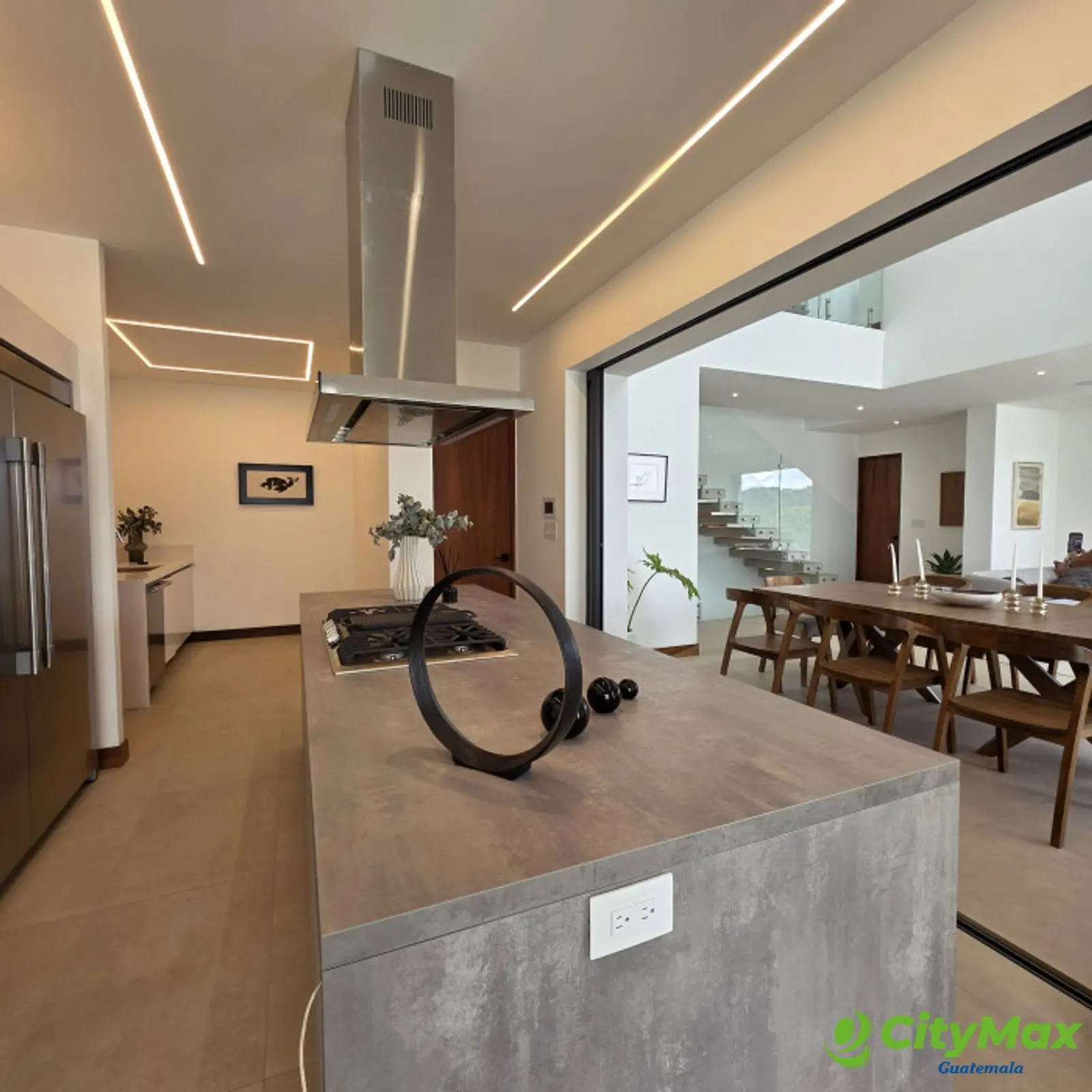 Lujosa Casa en Venta en Exclusiva Zona 16 el Pulte - foto 17