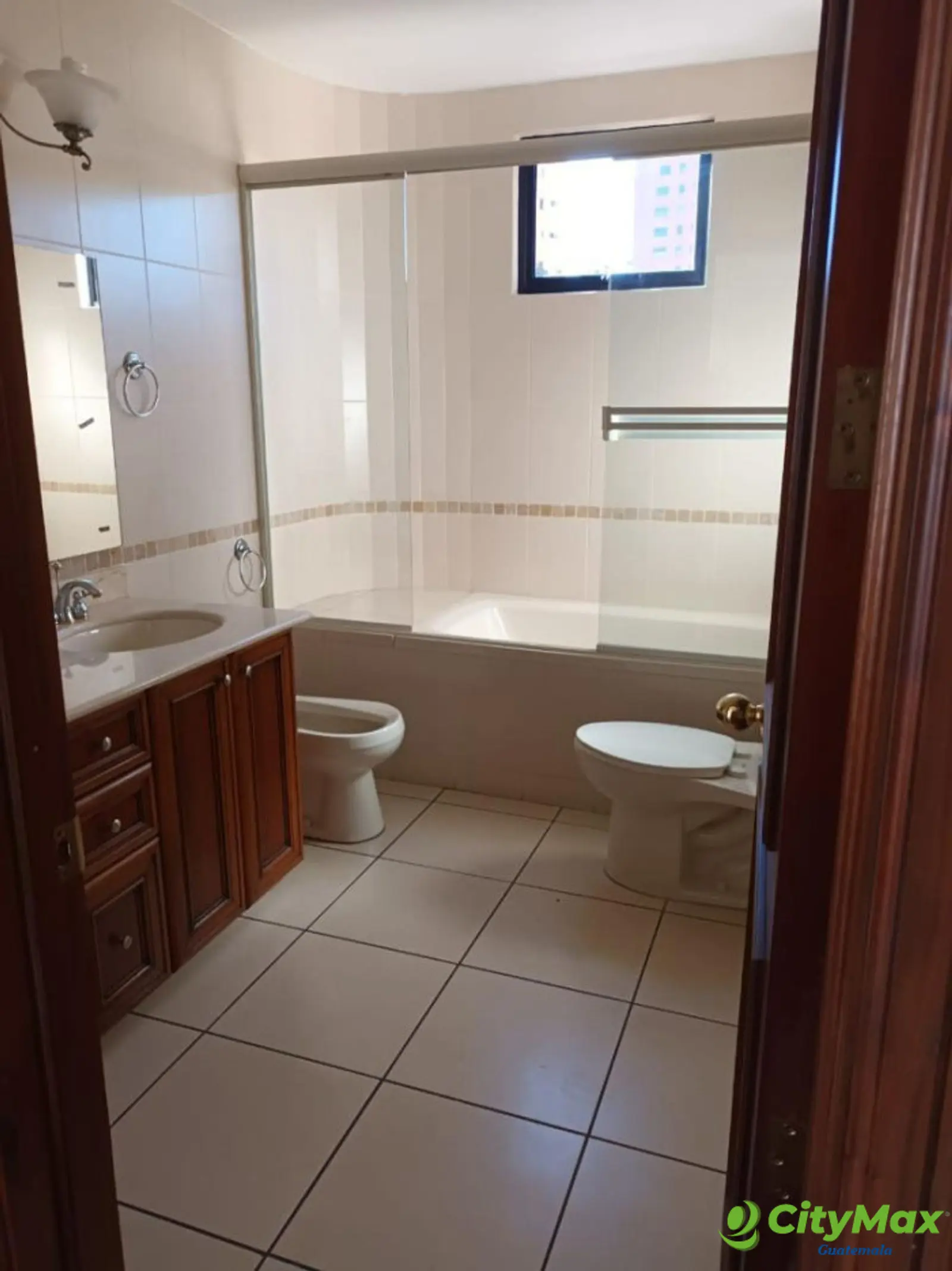 Apartamento En Renta en Zona 10 Altos De Santa Clara - foto 10