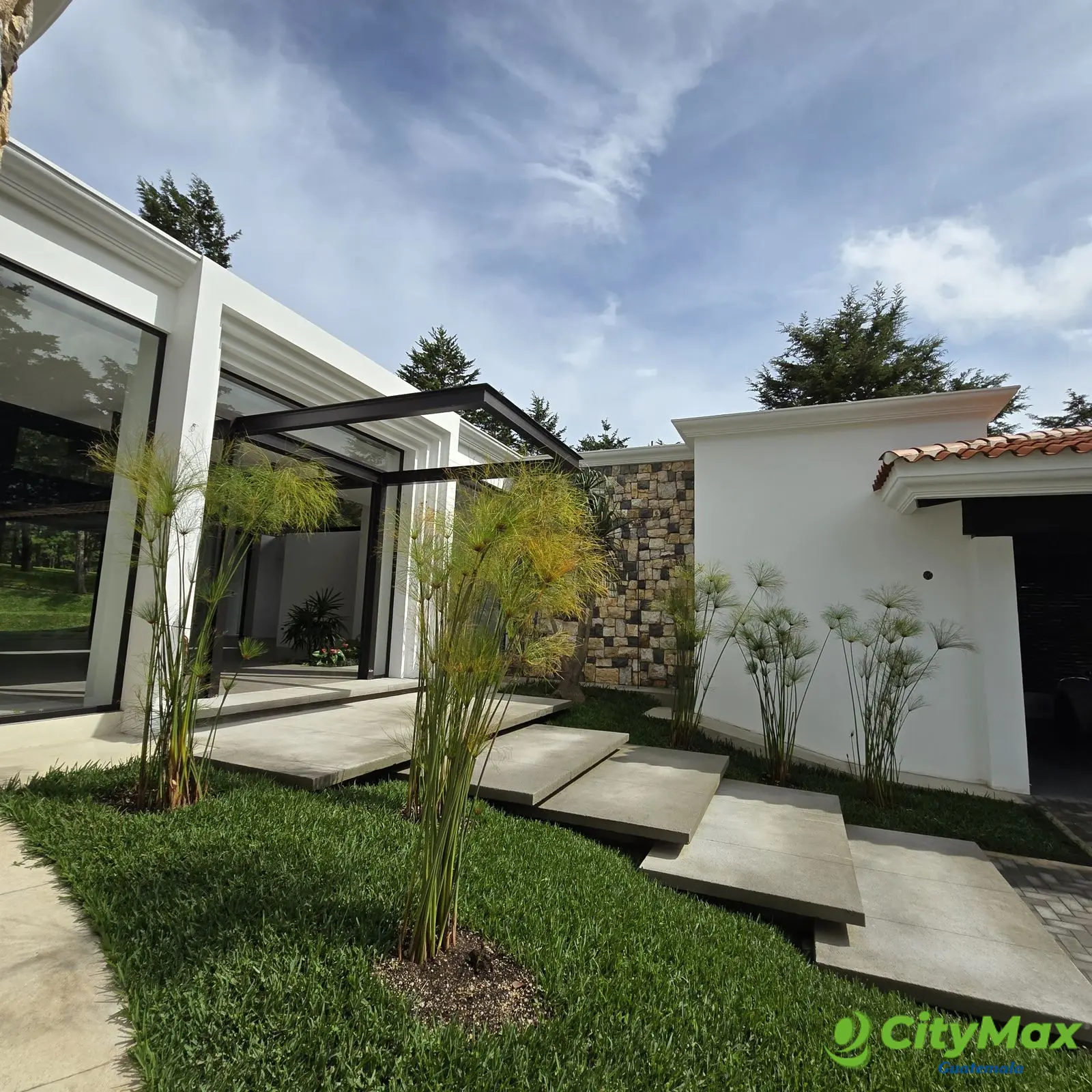 Exclusiva Casa en Hacienda Nueva Country Club Guatemala - foto 2
