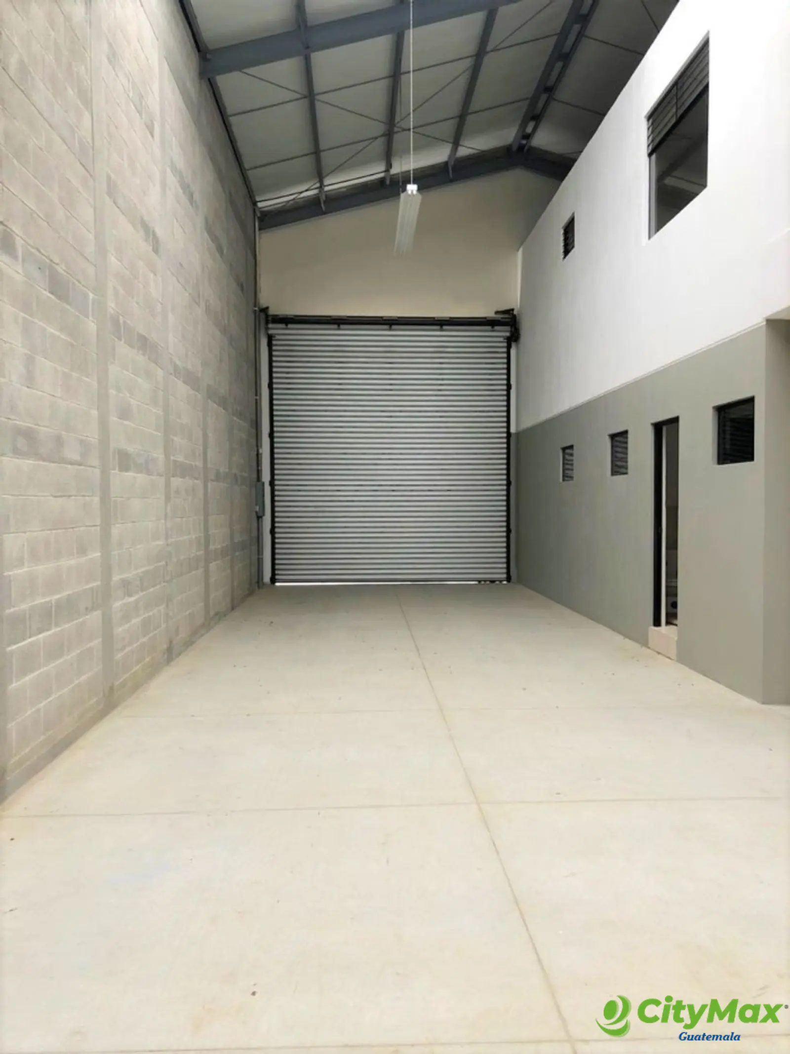 Ofibodega en Renta en Complejo Industrial de XELA  - foto 2