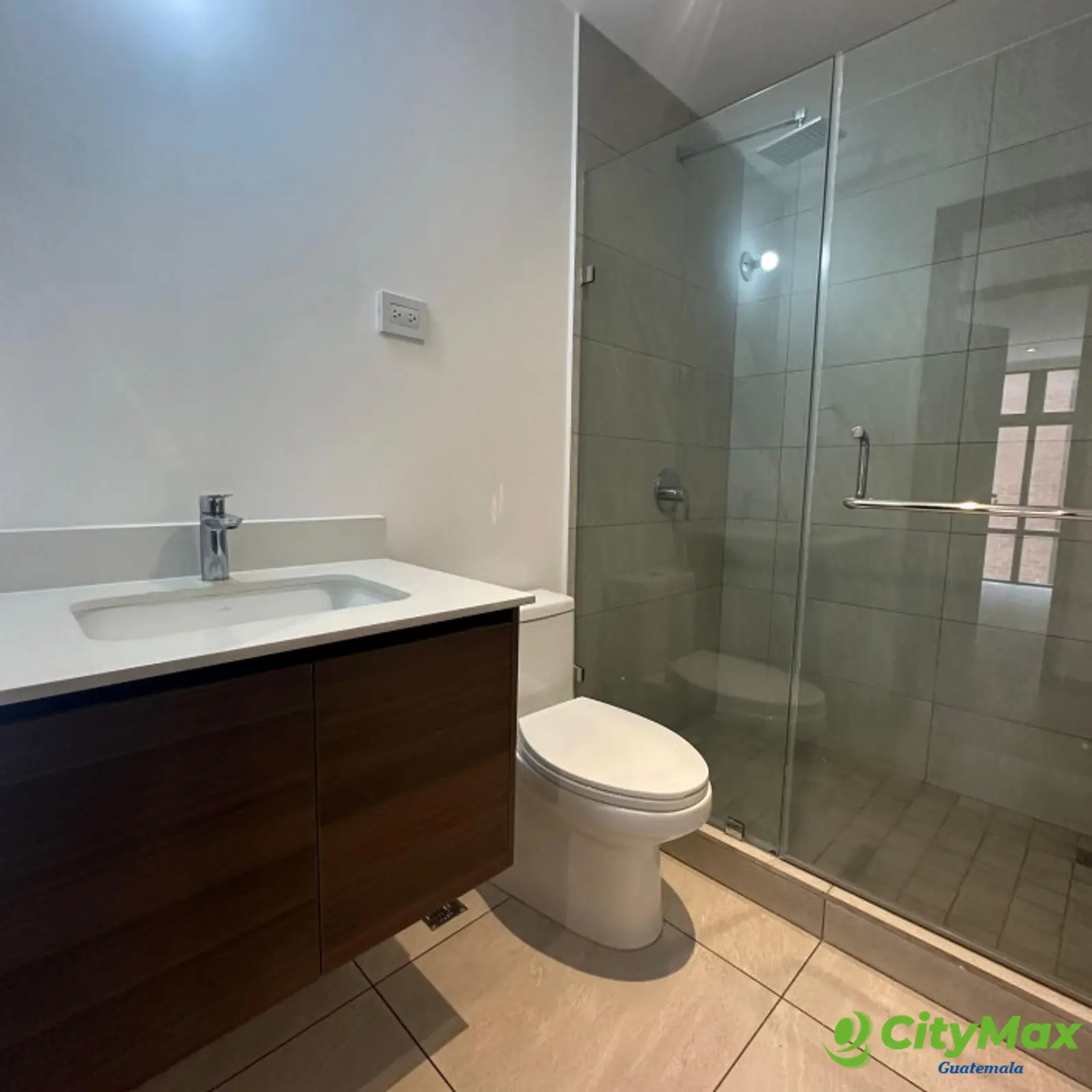 IQ10 Se vende apartamento 2 habitaciones en Zona 10 - foto 26