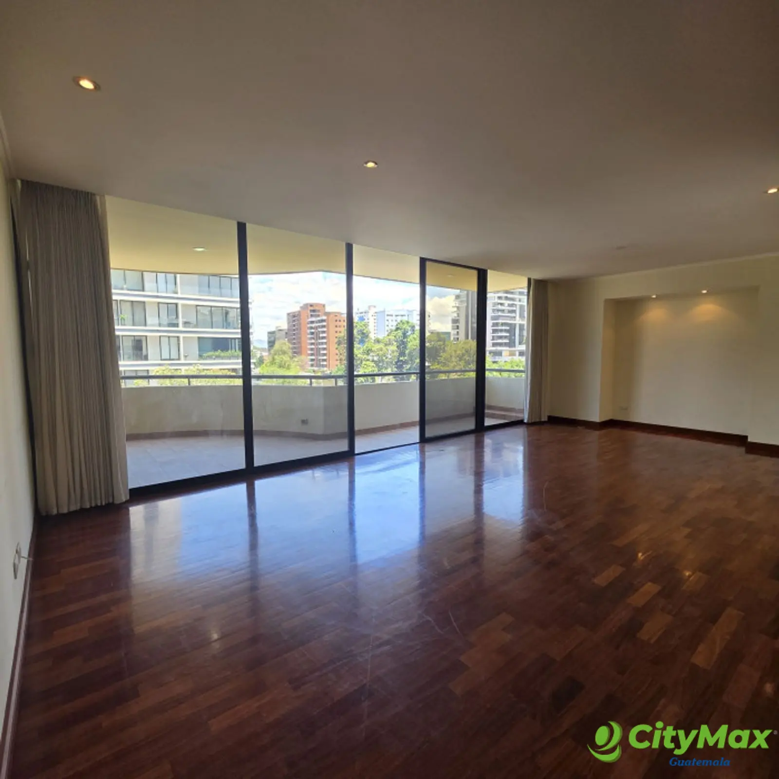 Apartamento en renta en Zona 14 Ciudad de Guatemala - foto 3