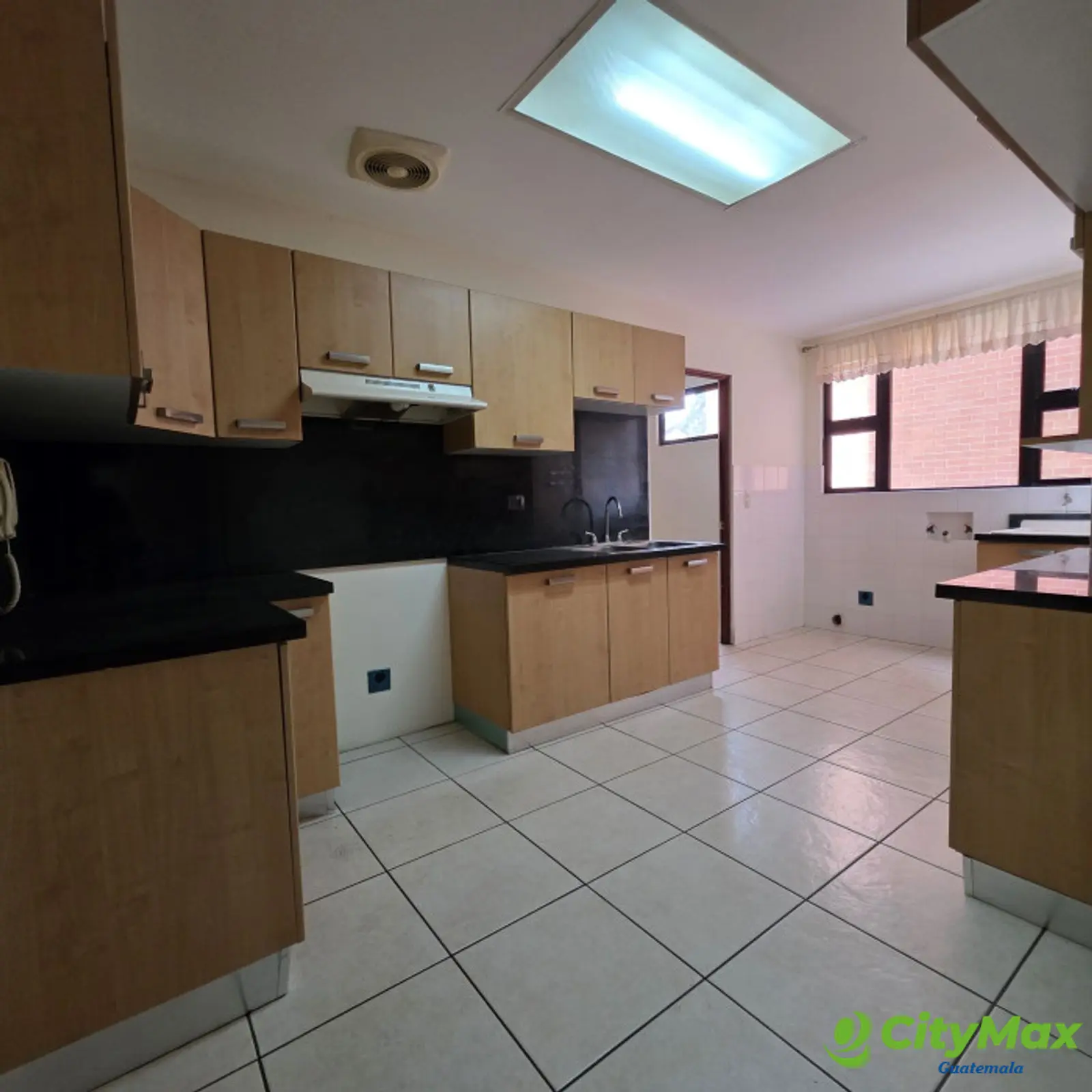 Apartamento En Renta en Zona 10 Altos De Santa Clara - foto 13