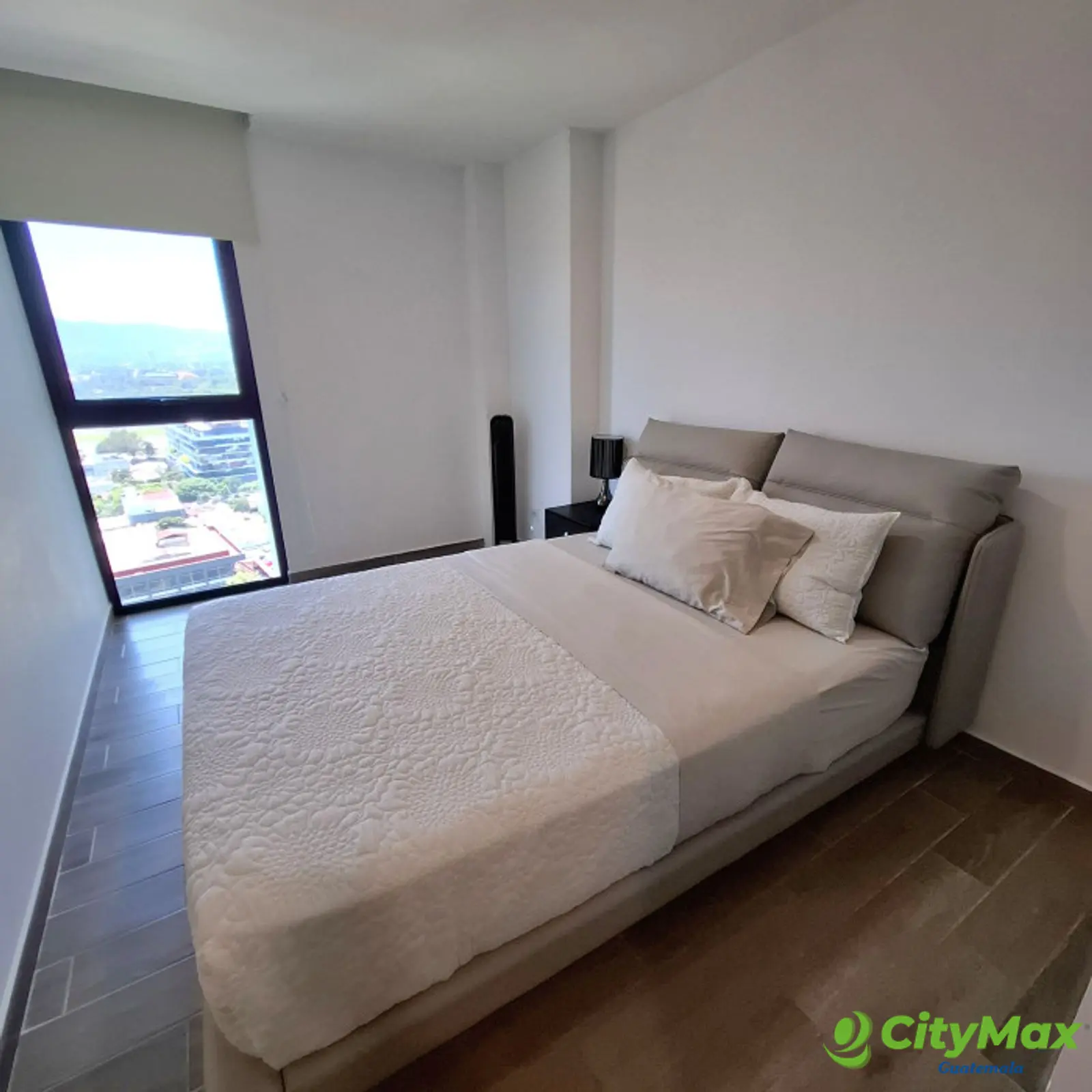 Apartamento Amueblado de 3 Habitaciones en Parque 14 - foto 5