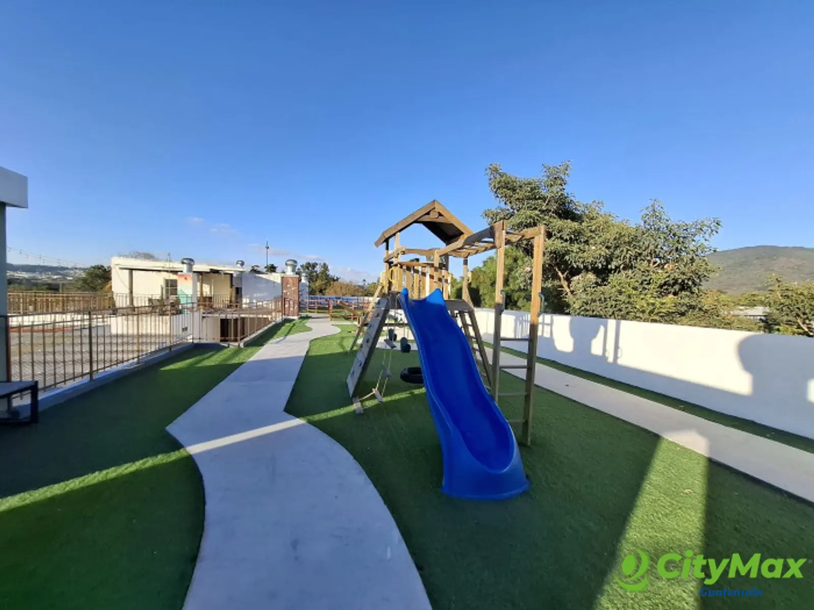 En Venta Apartamento en Villas Los Alamos Guatemala - foto 4