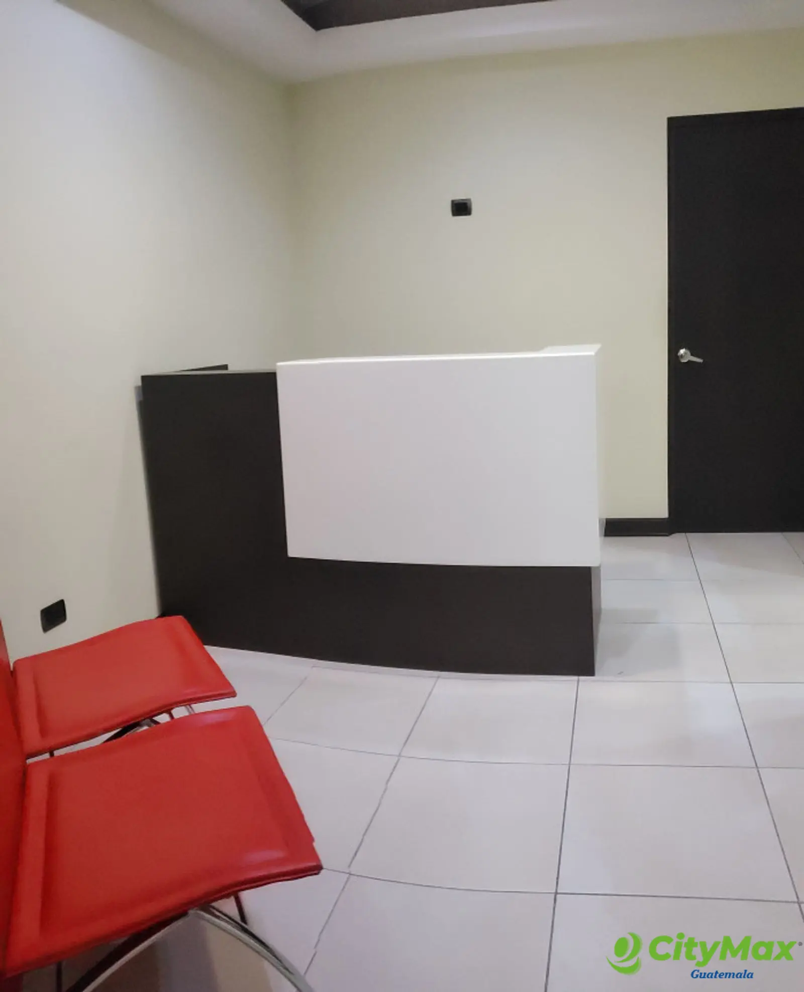 Oficina en Venta zona Pradera Zona 10 para inversion - foto 4