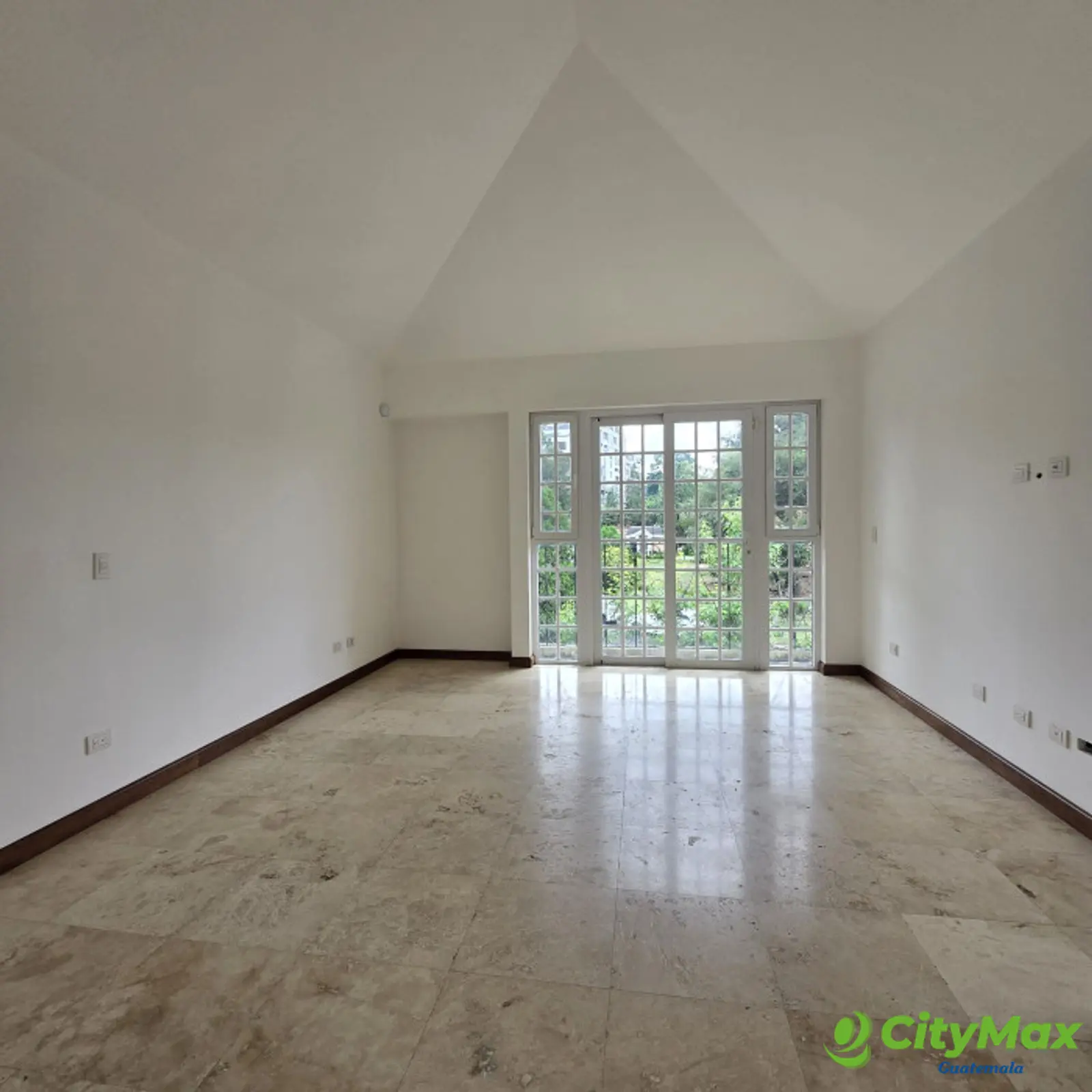 Casa en venta en Foresta de Cayala zona 16 - foto 23