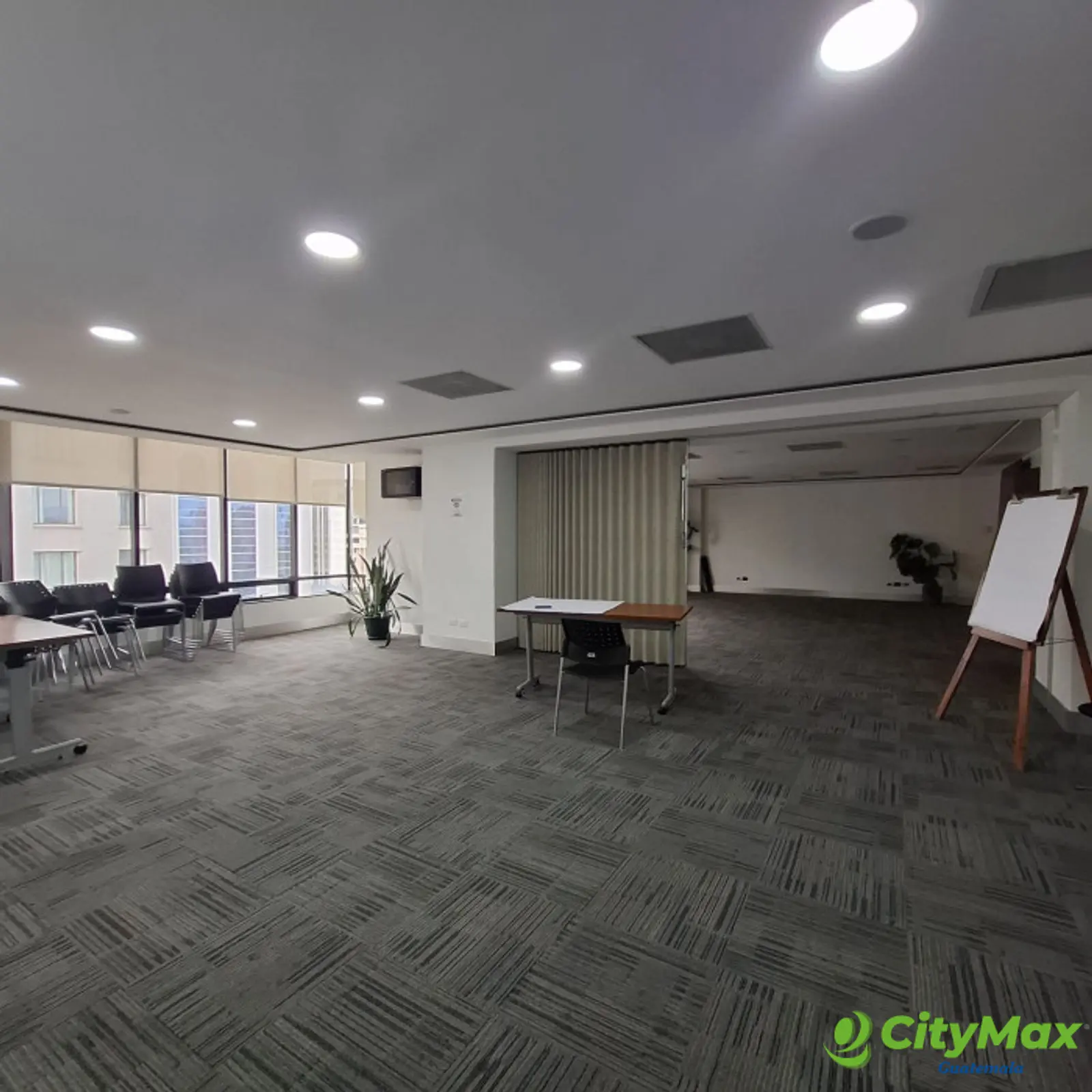 Oficina para inversión en venta en zona 10 Medio nivel - foto 3