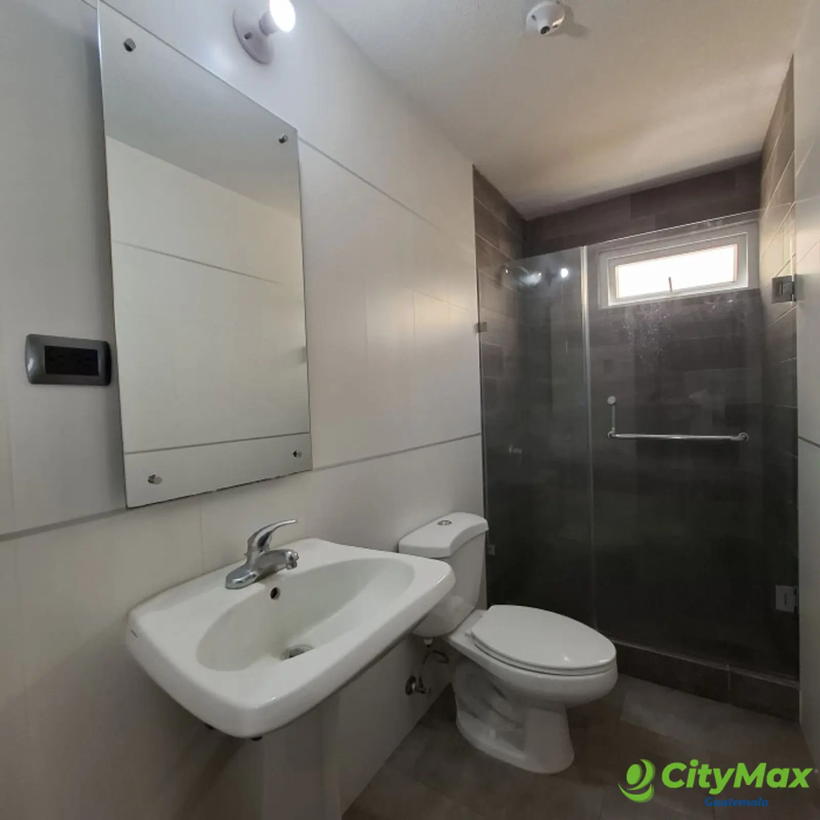 En venta casa de 4 habitaciones en Cañadas del Encinal - foto 25