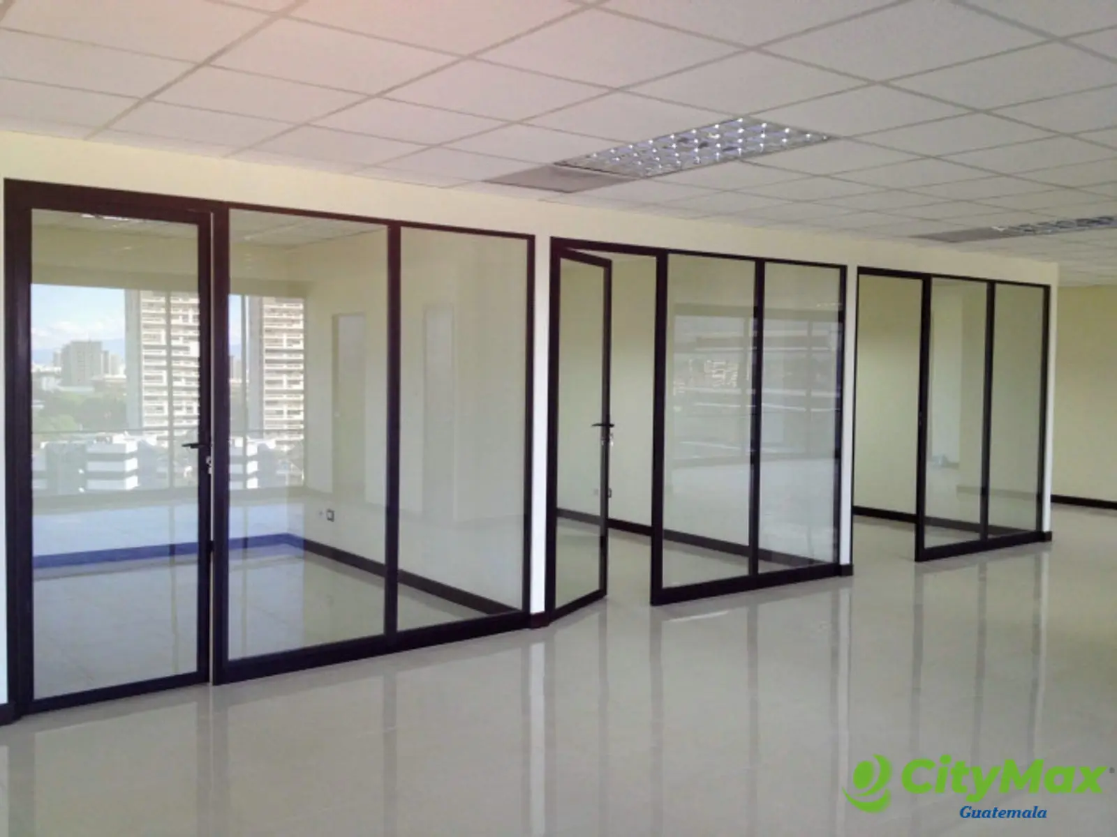 Oficina en venta inversion zona 10 Guatemala - foto 6