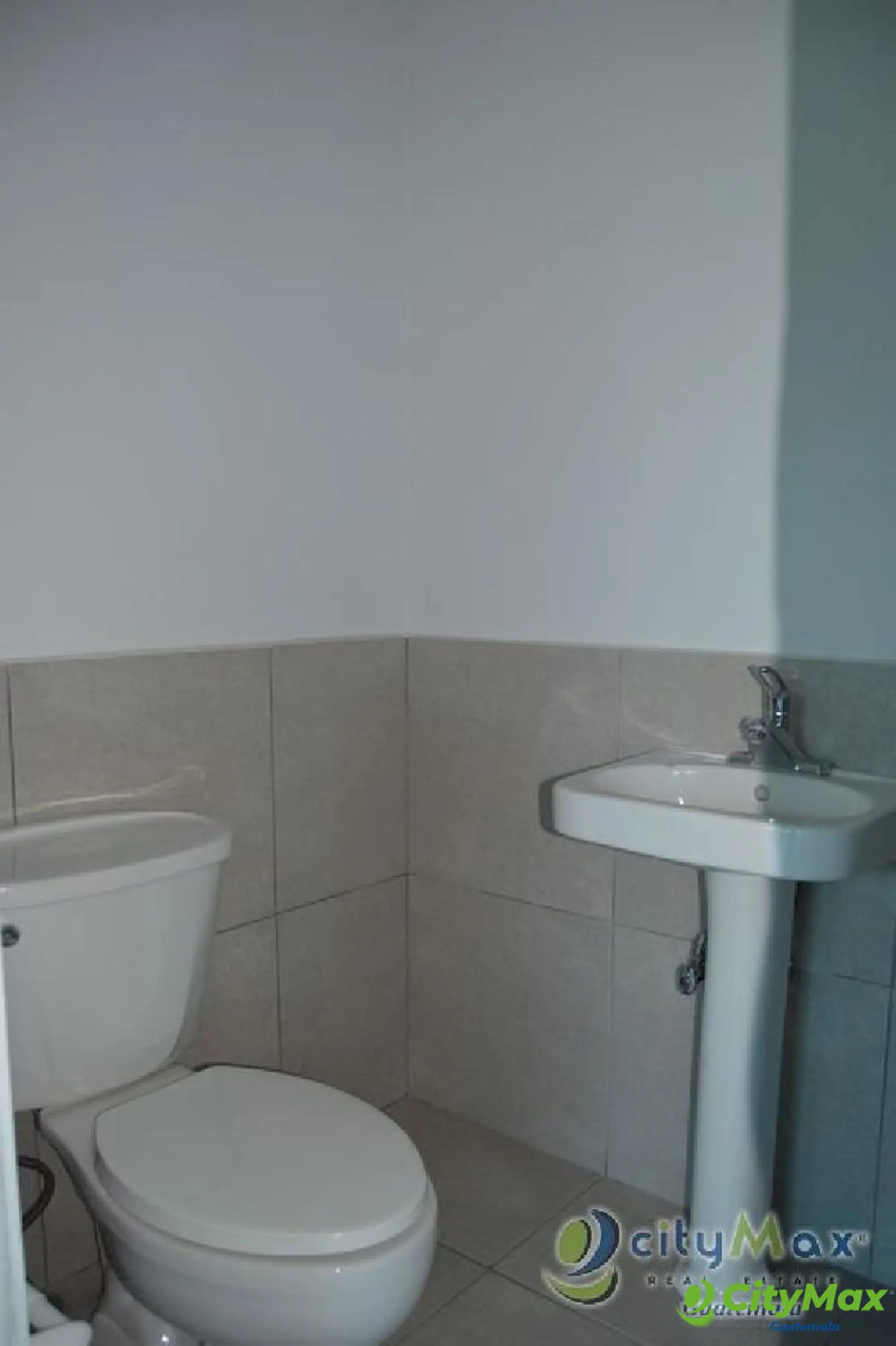 Oficina en Venta o Renta en Portal del Bosque - foto 5