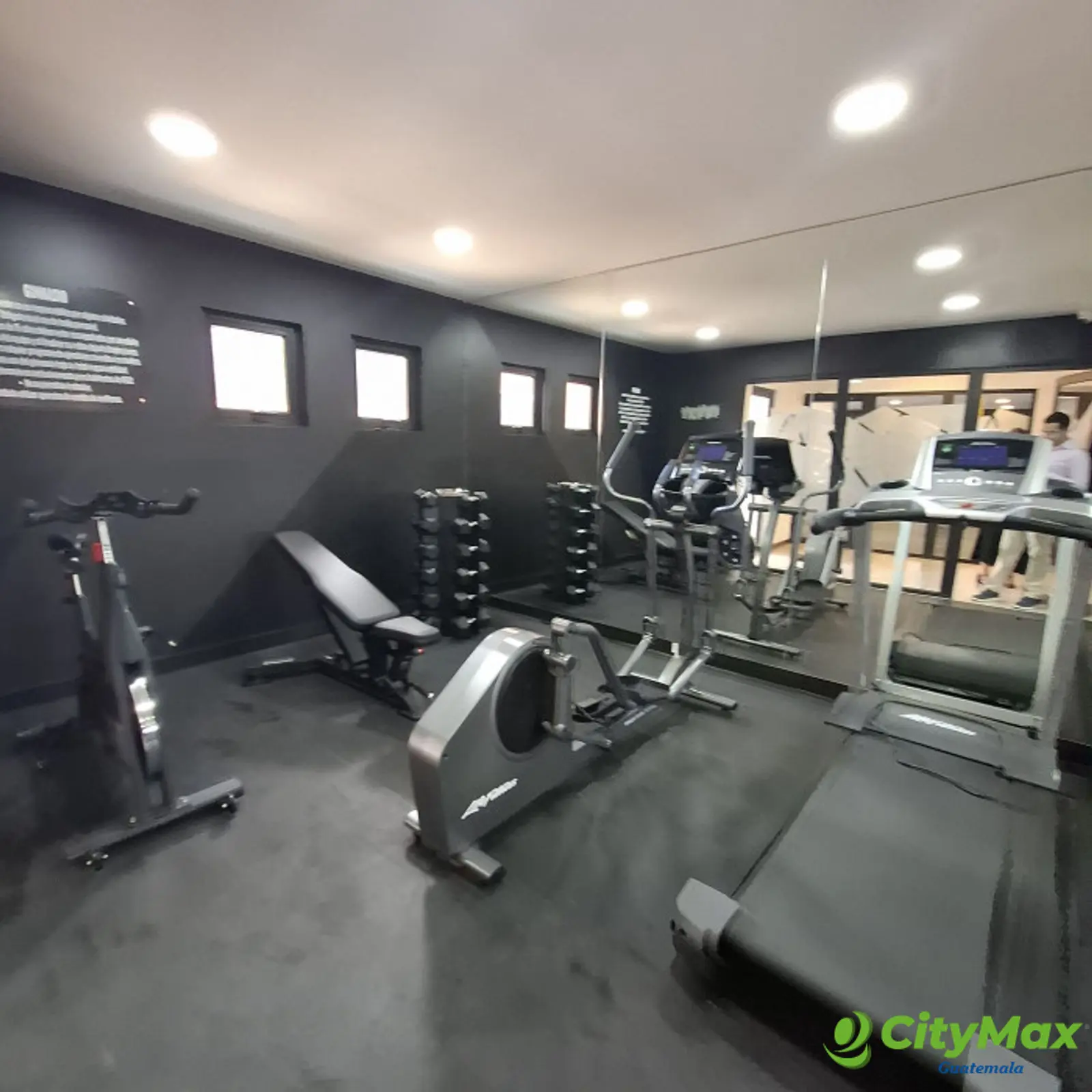 Apartamento en NUEVO en venta en la zona 10 Guatemala - foto 12
