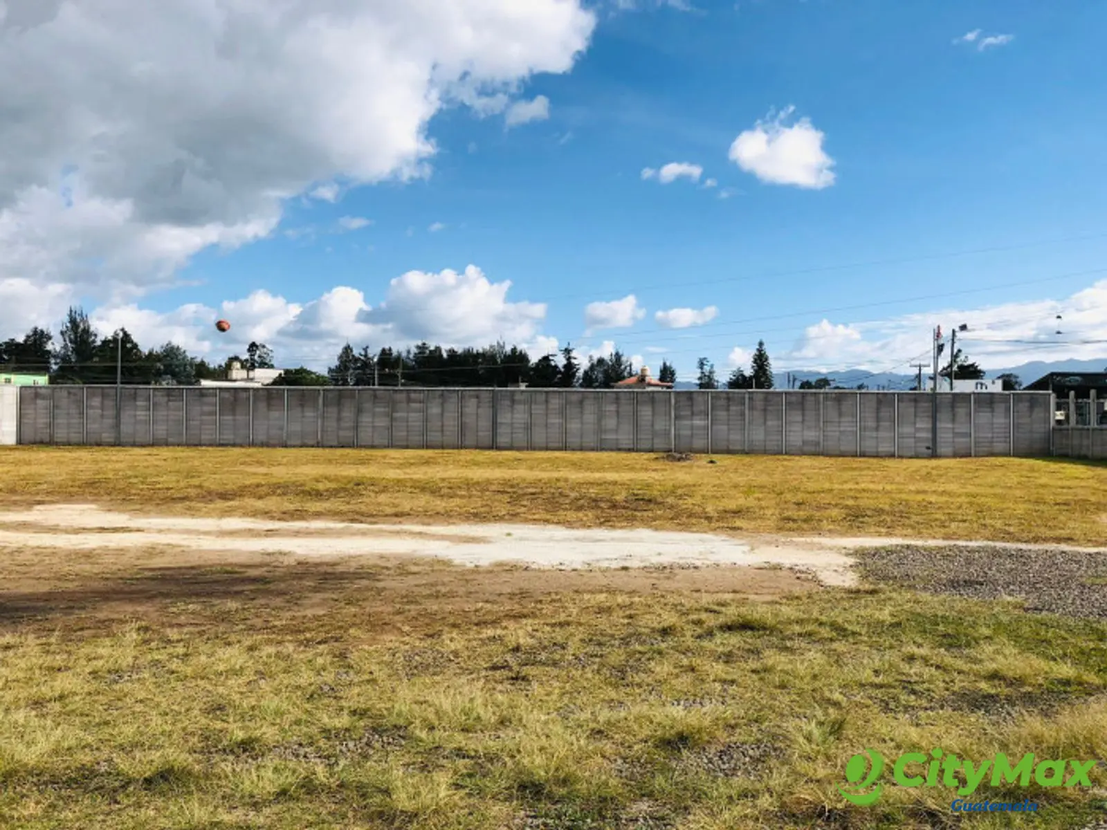 Terreno uso comercial en renta en Sta. Cruz del Quiché - foto 8