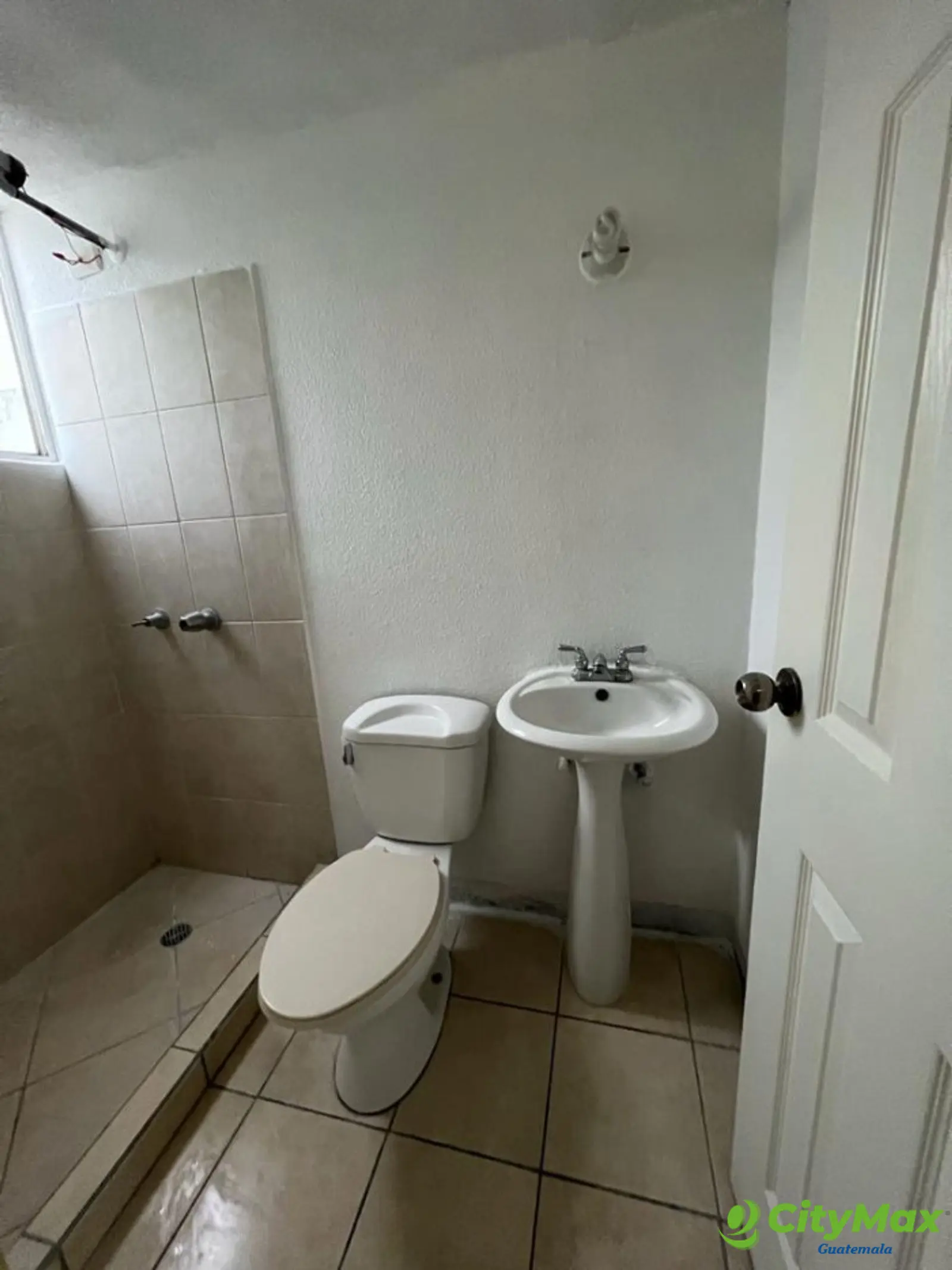 Casa En Venta En Alameda de Santa Clara Villa Nueva - foto 15
