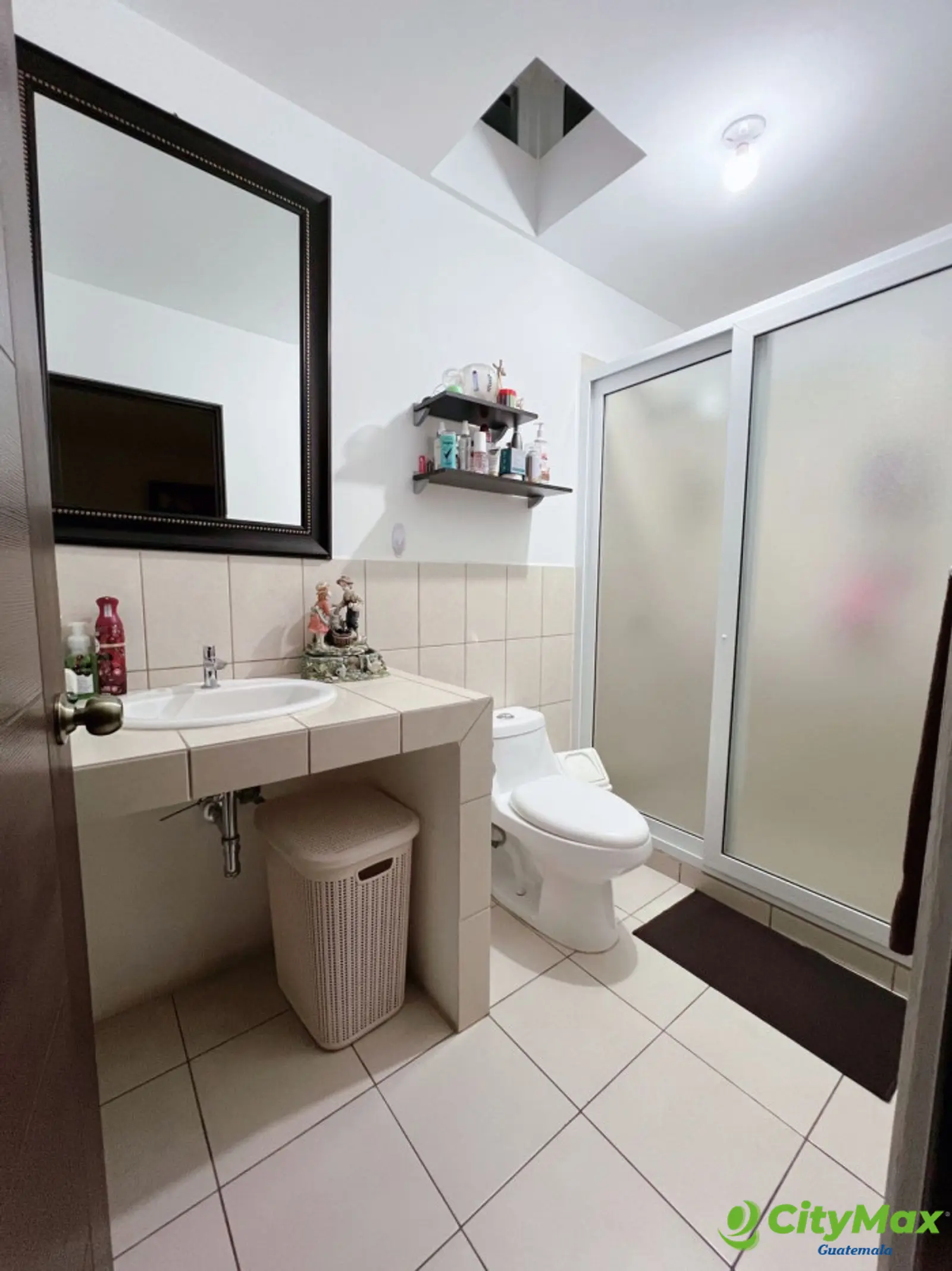 Casa en Venta en Santiago Sacatepequez - foto 11