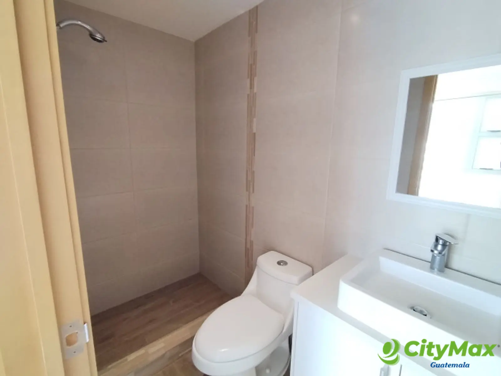 En Renta apartamento 3 habitaciones zona 10 Cityhaus - foto 6