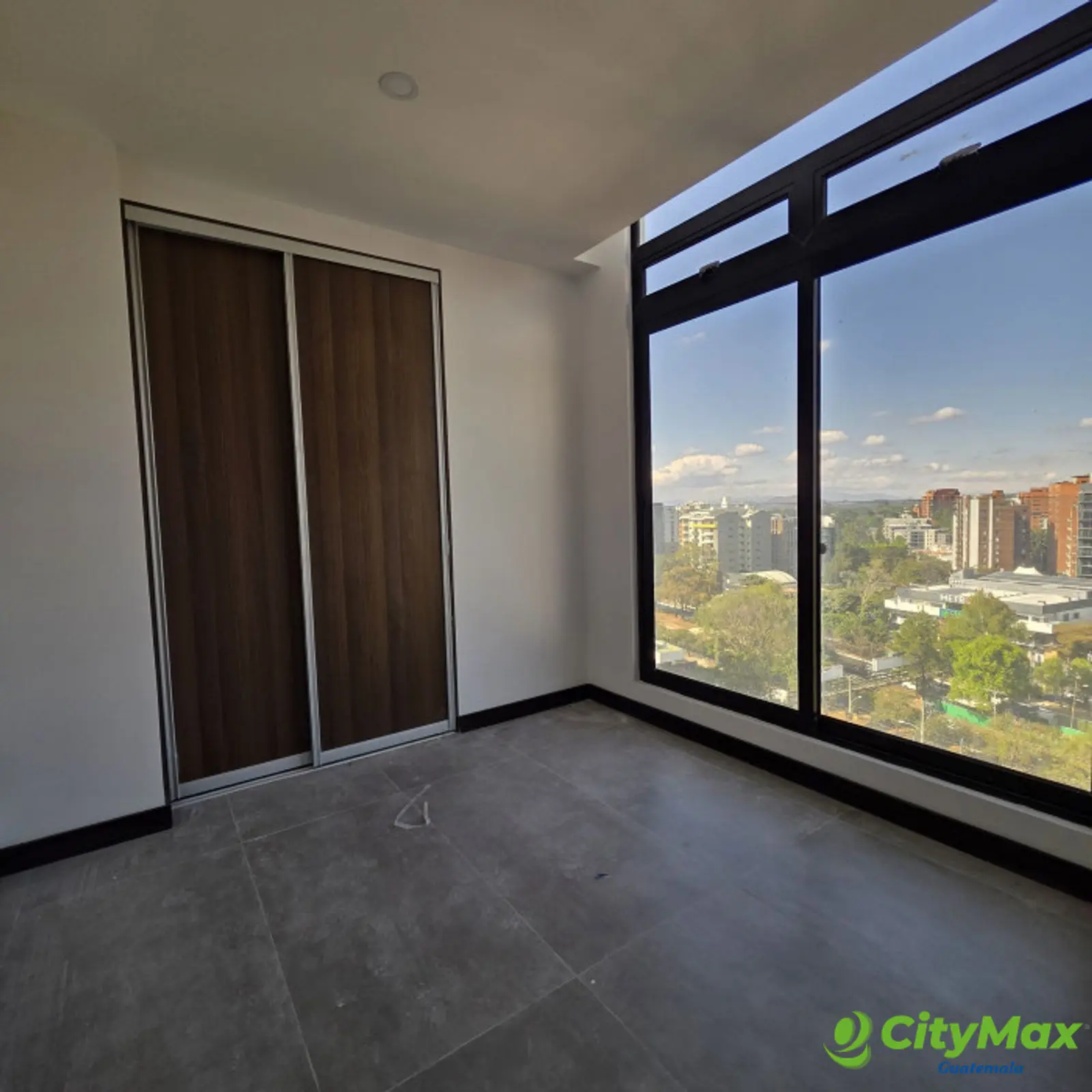 Apartamento 1 Dormitorio en Venta Zona 15 Guatemala - foto 6