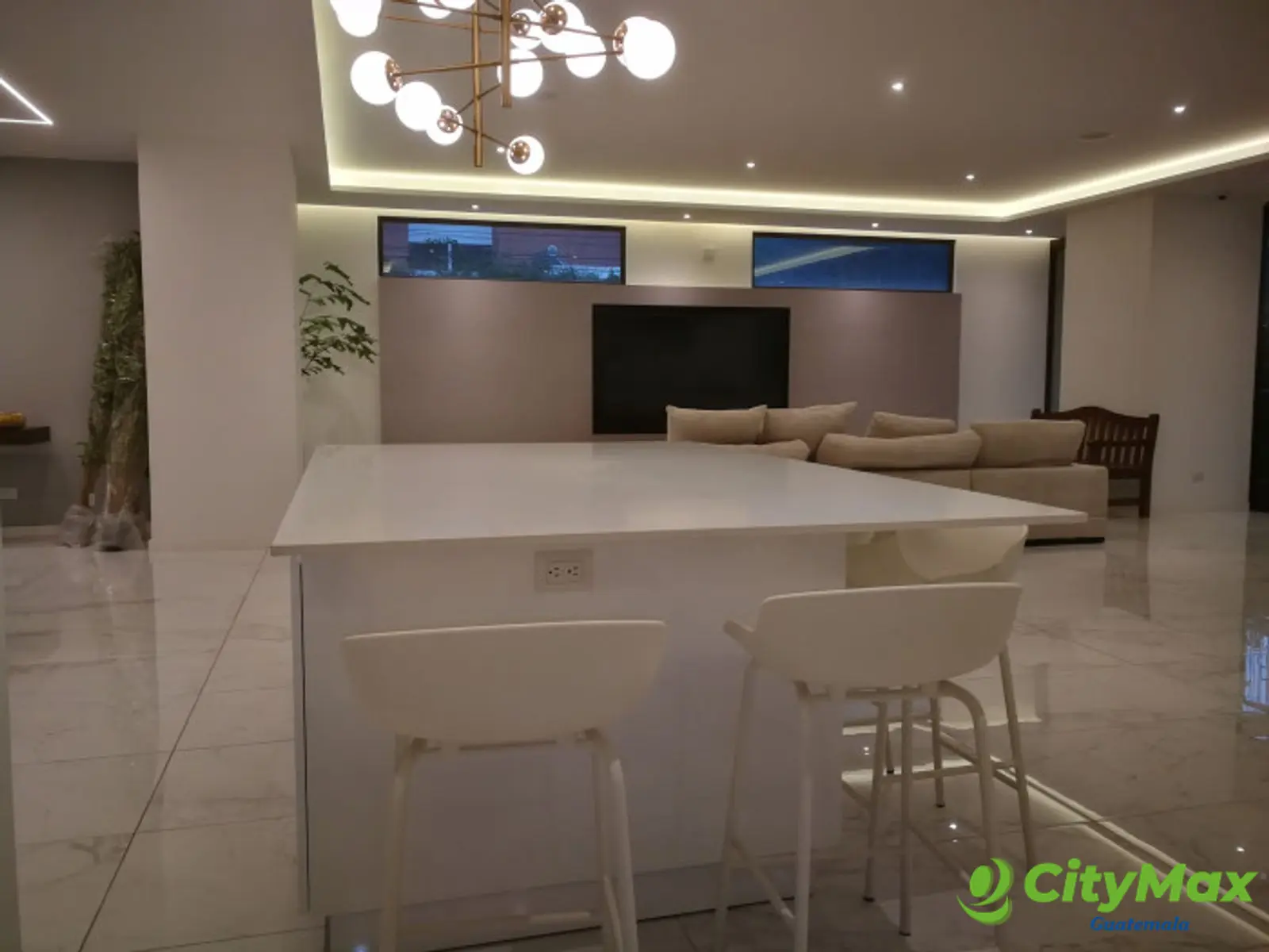 Hermoso Apartamento en renta en zona 10 Guatemala - foto 22