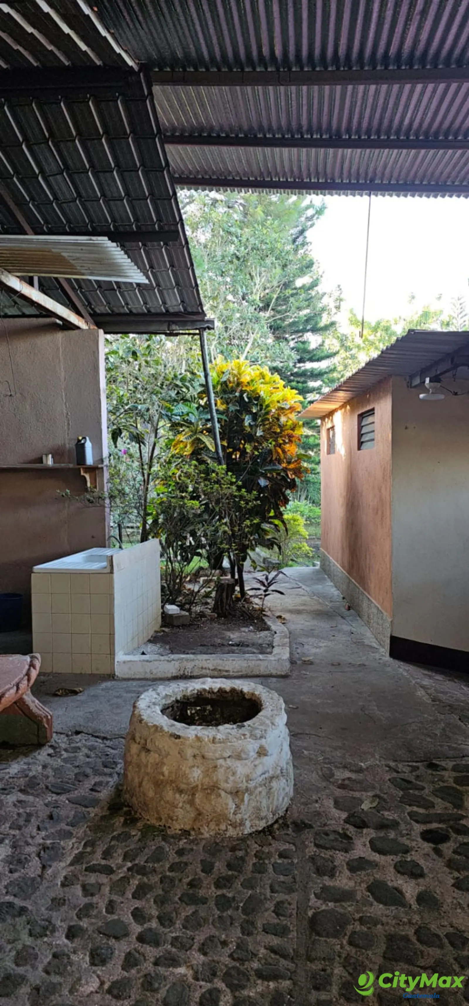 Amplia Casa en Venta o Renta en Colmenas Villas Canales - foto 4