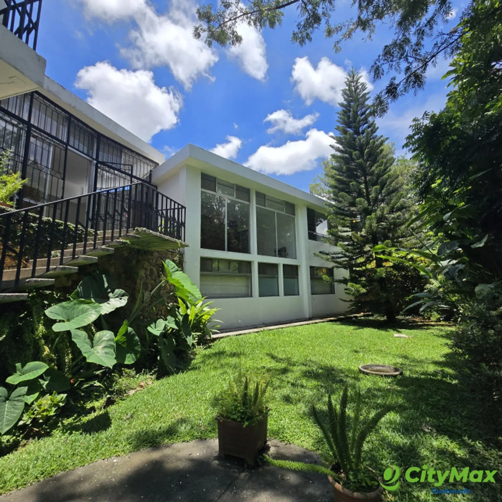 En Renta Casa en Zona 15 ideal para oficinas !! - foto 3