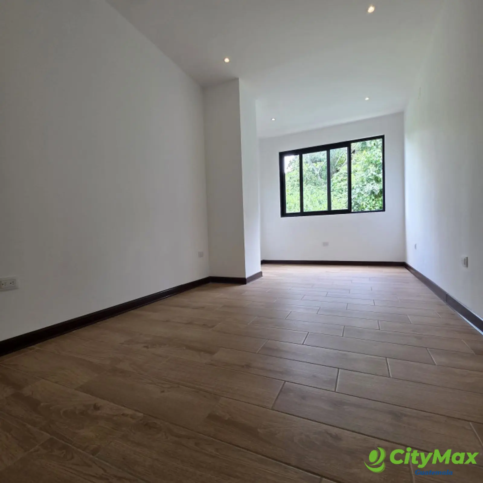 Exclusiva Casa en Venta en Laguna El Pino Guatemala - foto 20