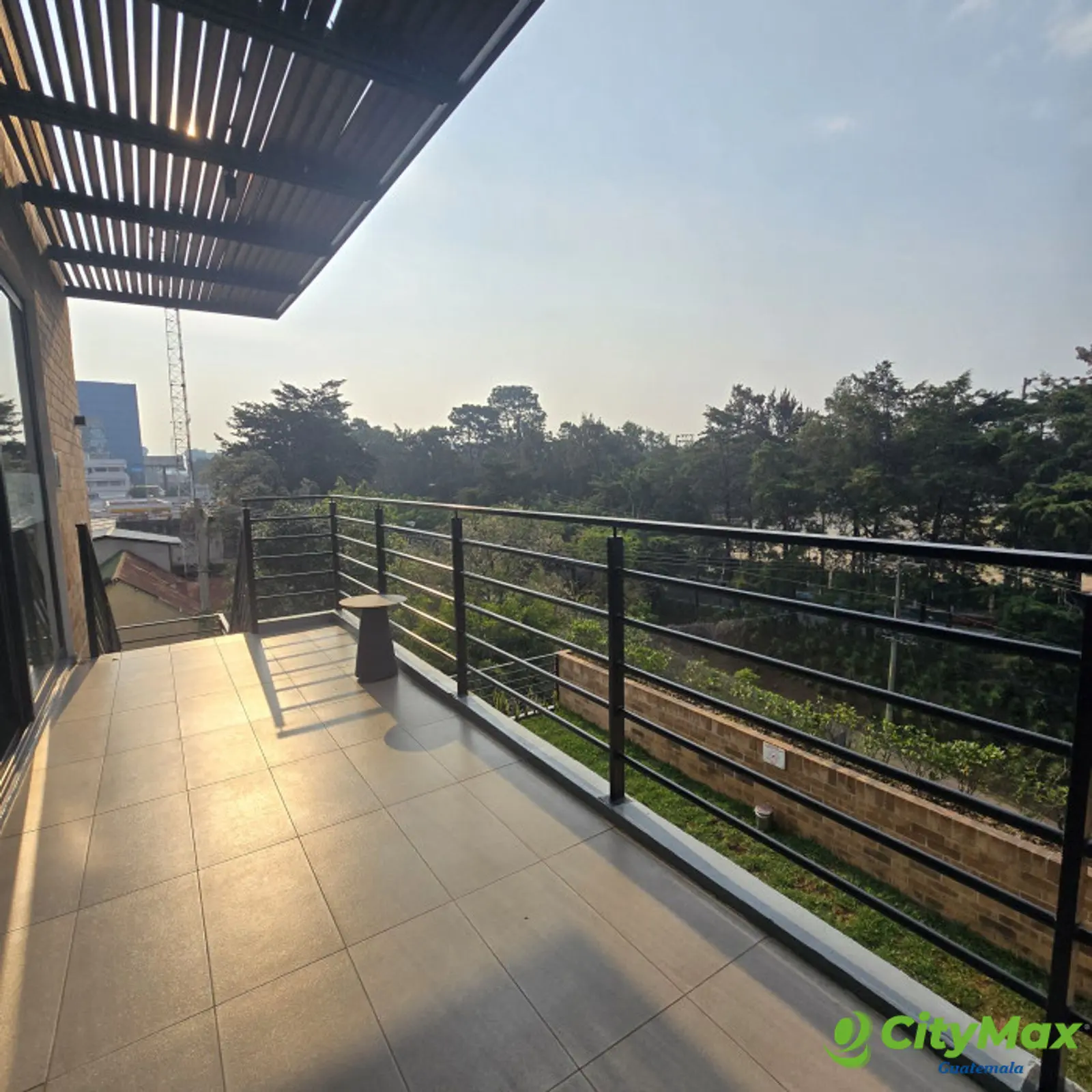 En Venta apartamento en la Zona 10 - foto 12