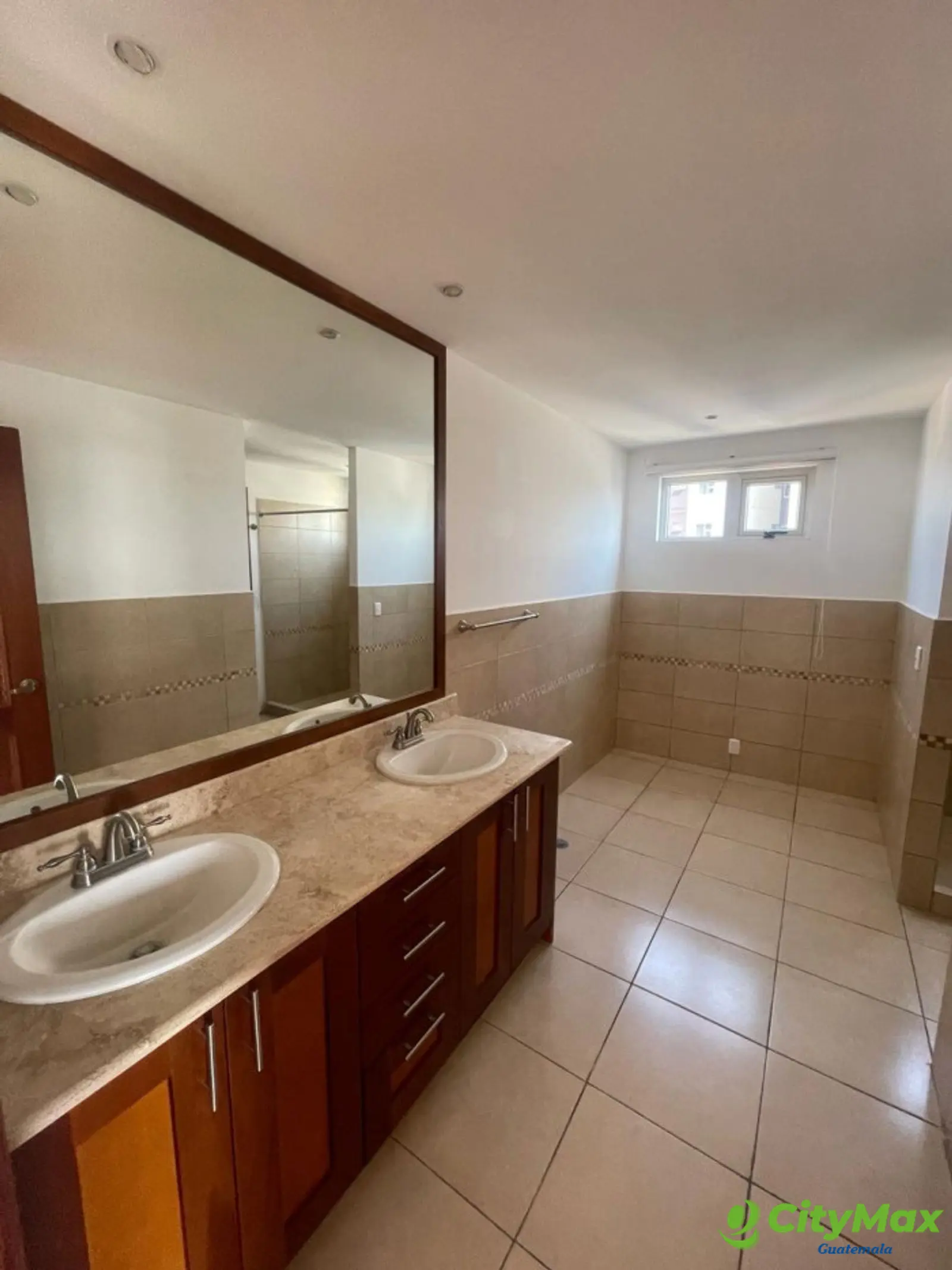 En Renta amplio Apartamento en Zona 15 Vista Hermosa - foto 13