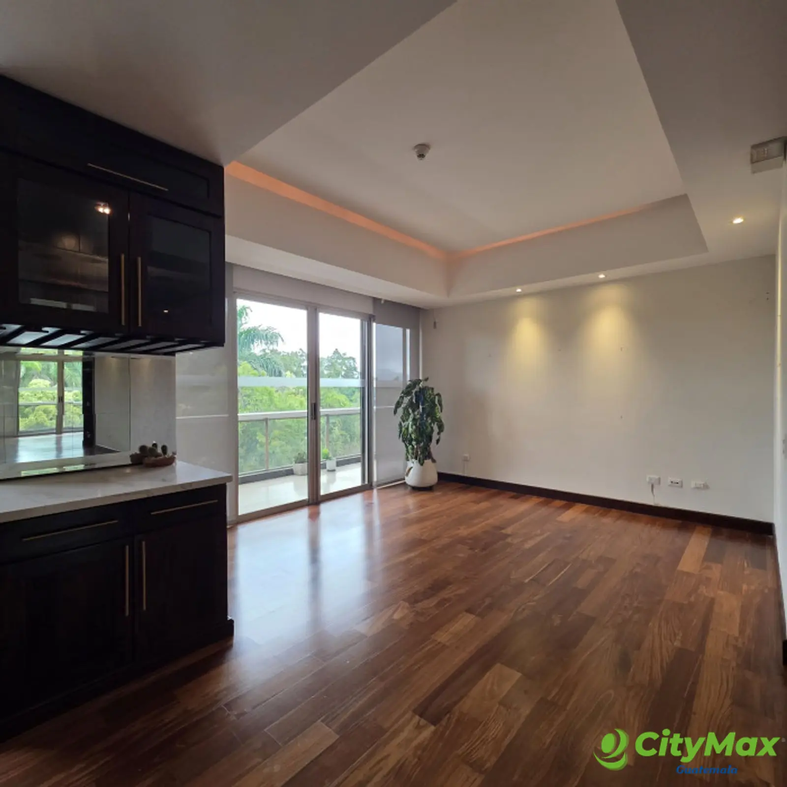 En Alquiler Apartamento en Tiffany Zona 14 - foto 8