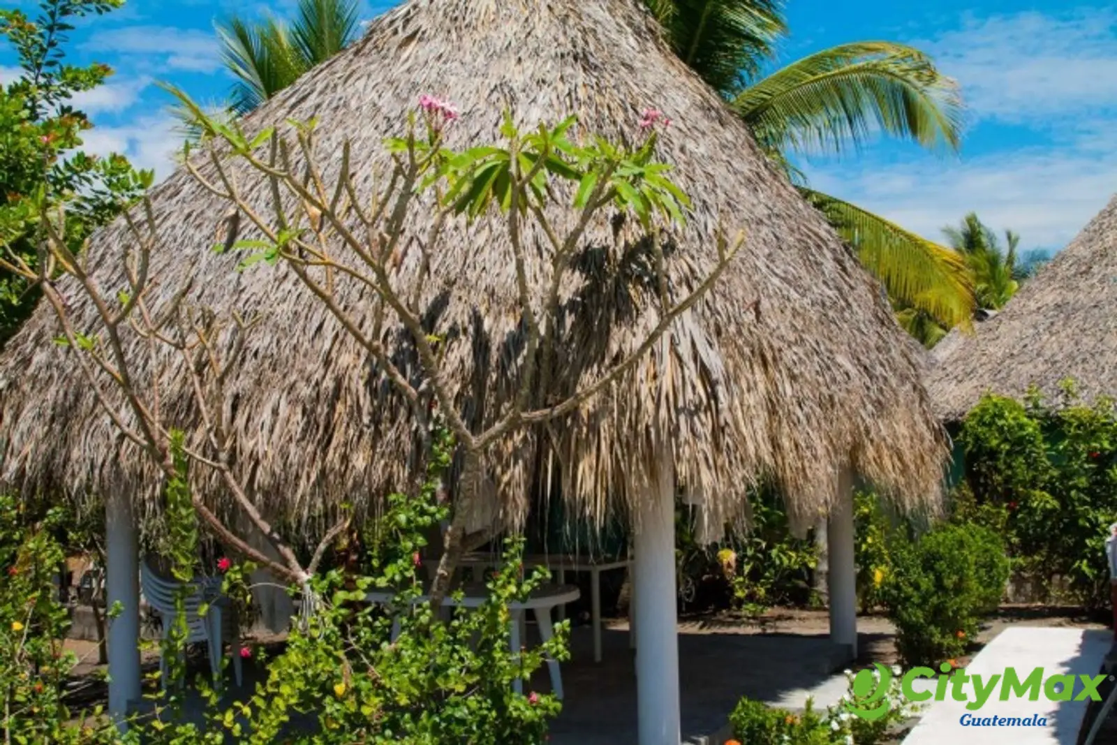 Lindo Chalet en Venta en Monterrico Guatemala - foto 4