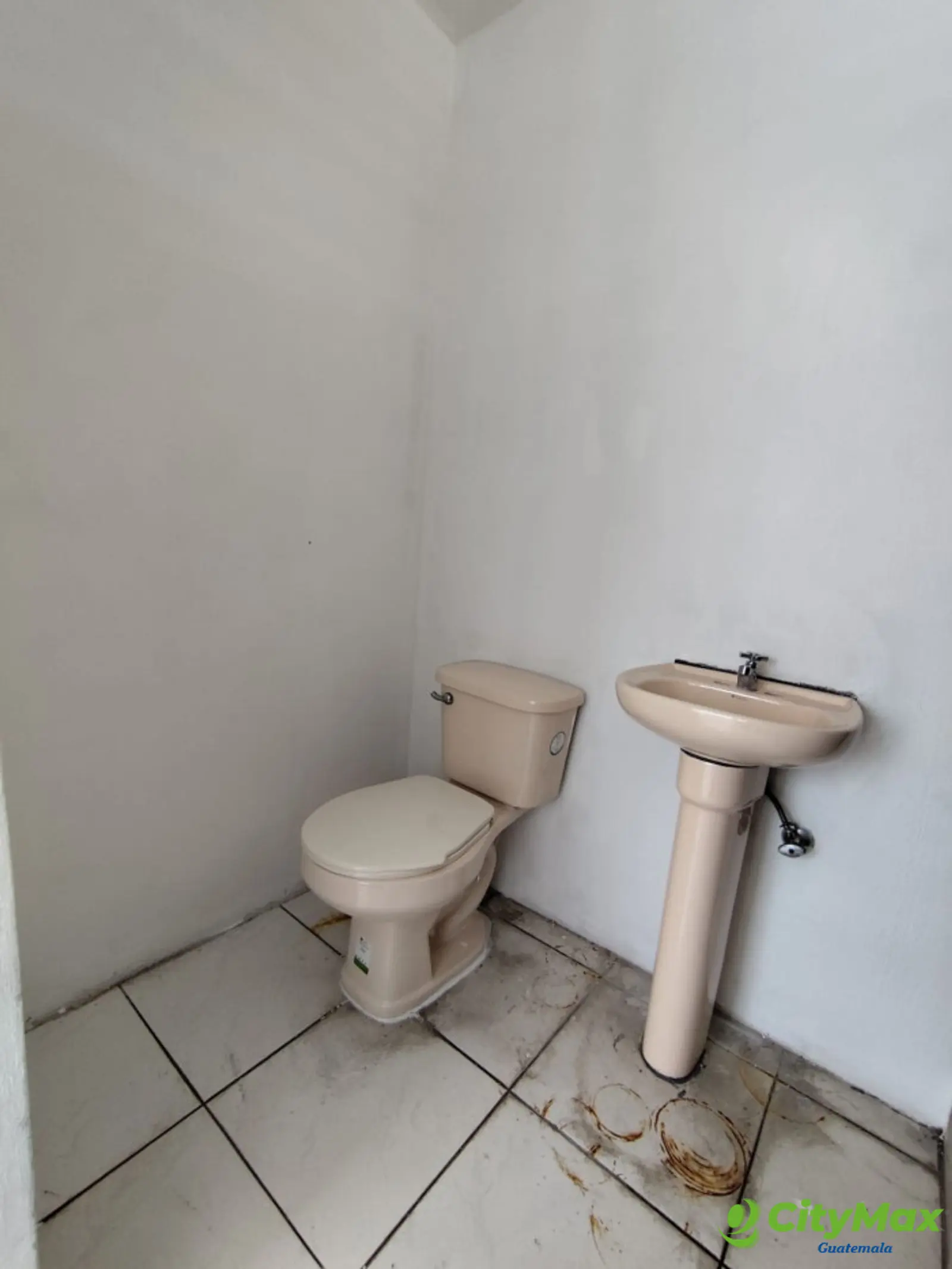 Casa en Renta en Bulevar San Cristóbal Zona 8 de Mixco - foto 12