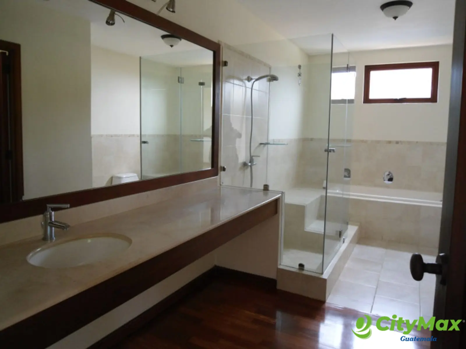 Casa en Venta Lomas San Antonio Santa Catarina Pinula - foto 14
