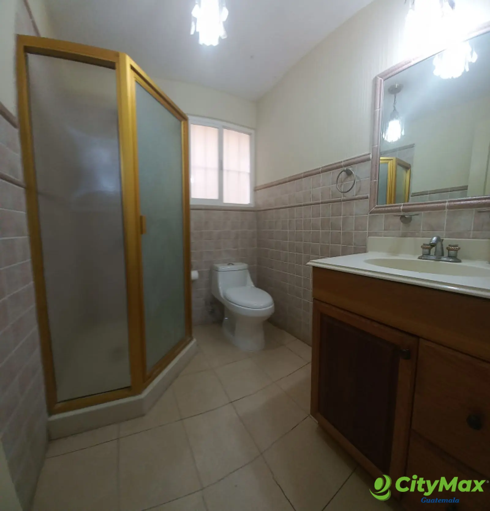 Preciosa casa en venta en Pinares de San Cristóbal  - foto 10