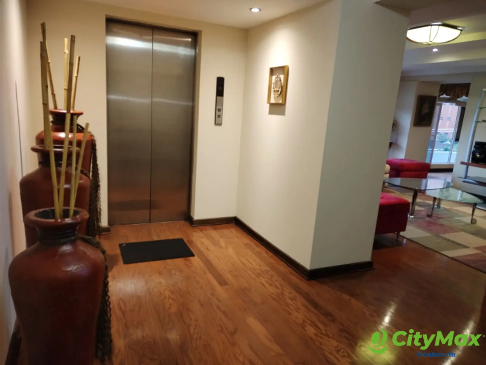 Apartamento en venta zona 10 con 3 habitaciones  - foto 11