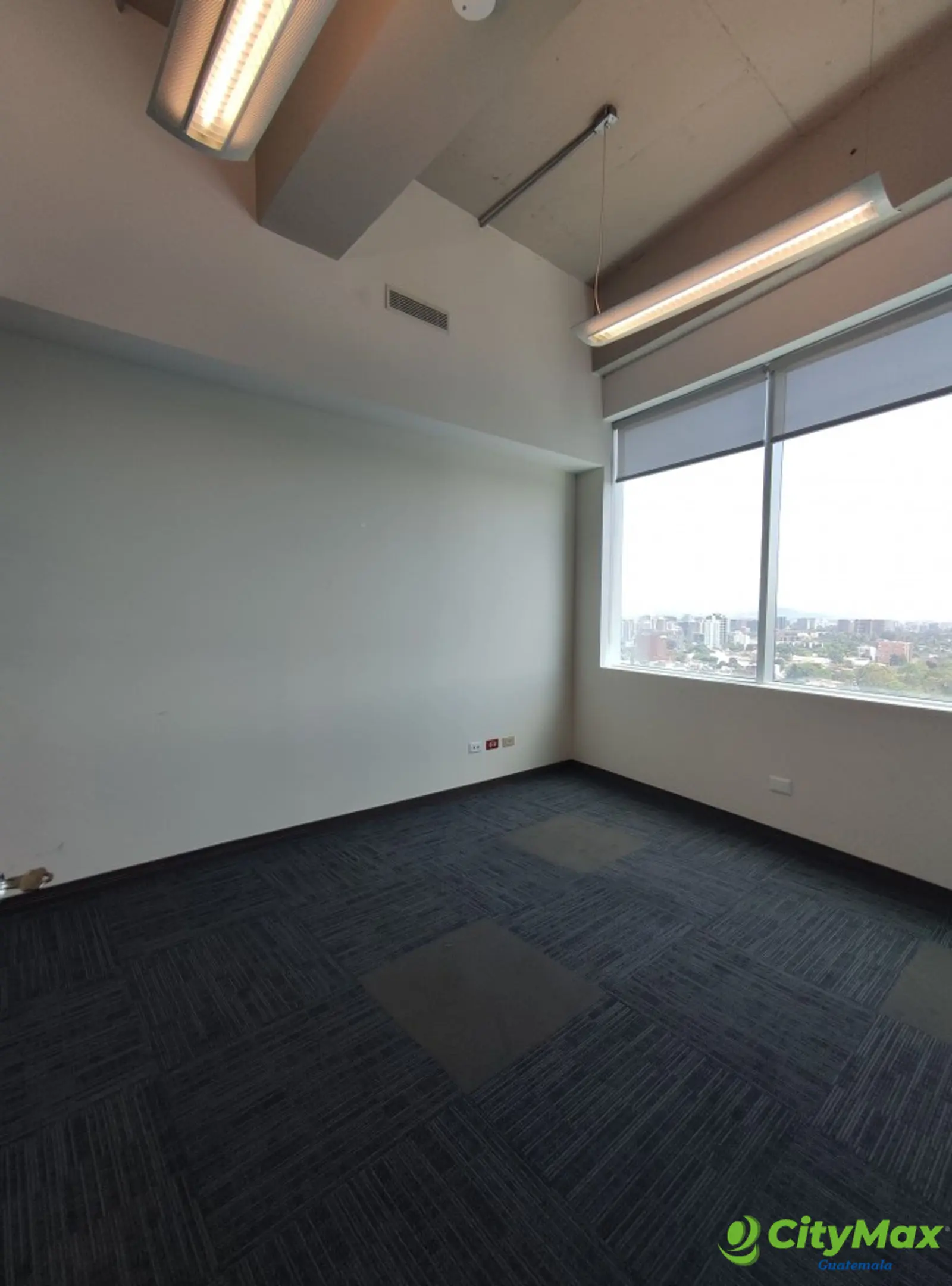 En VENTA OFICINA en Zona Pradera zona 10 Guatemala - foto 9