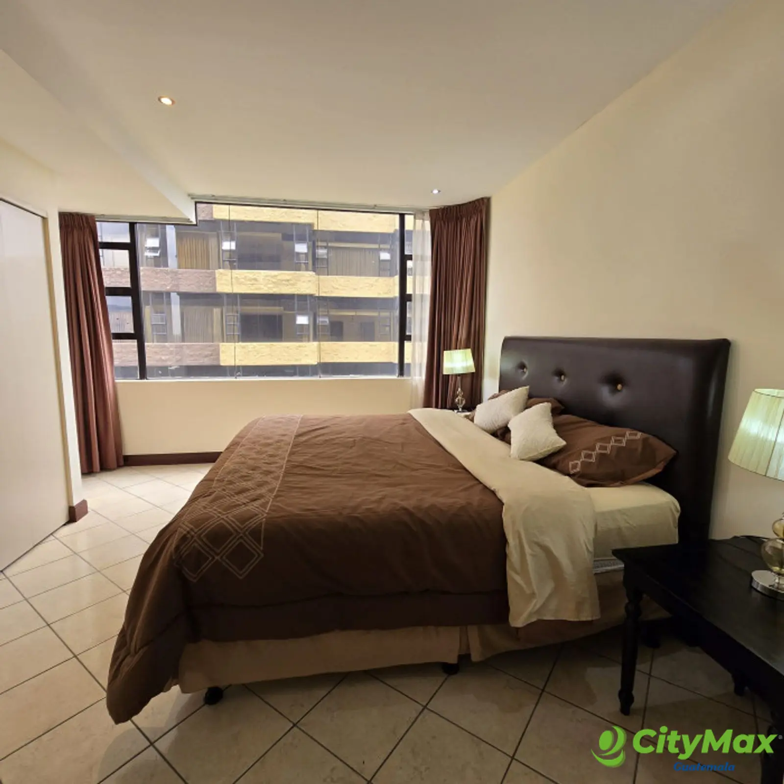 Apartamento amueblado y equipado en RENTA en la Zona 10 - foto 19