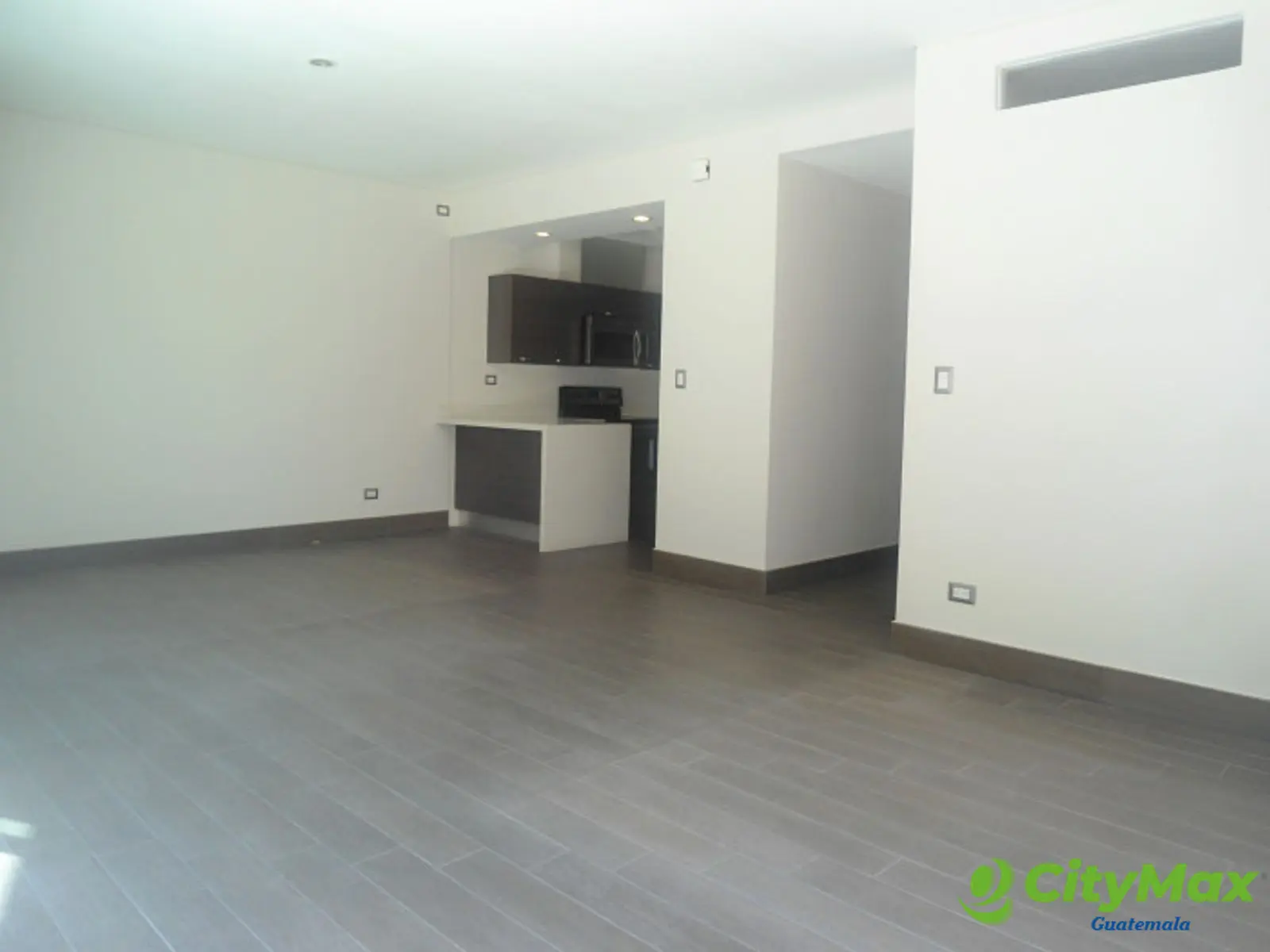 En Renta Apartamento residencial en Zona 10 - foto 2