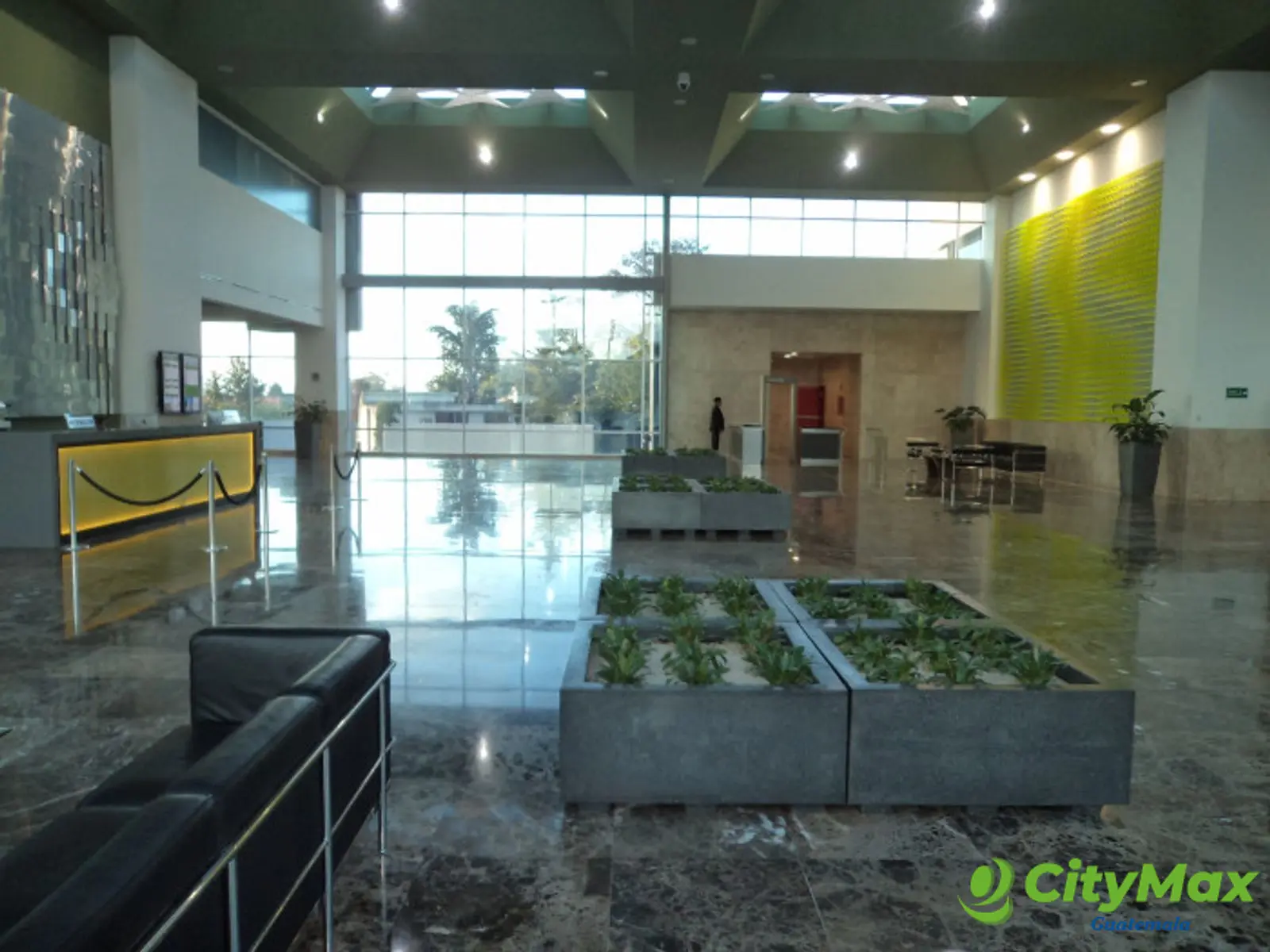 Oficina en renta en Zona Pradera zona 10 Guatemala - foto 3