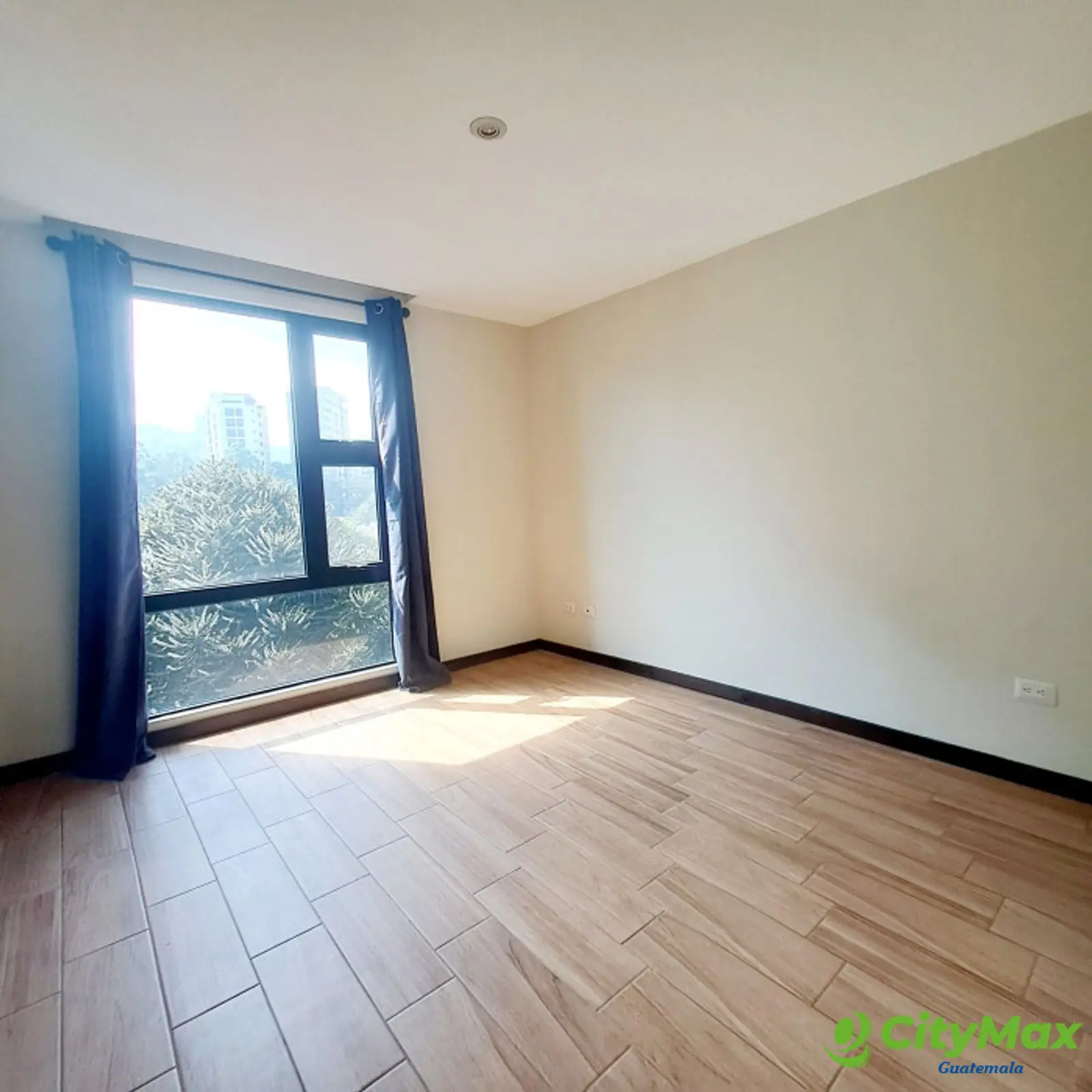 Apartamento en renta zona 15 VH2 - foto 11