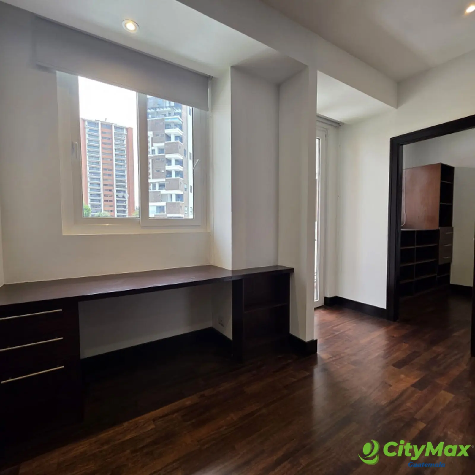Lujoso Apartamento en Alquiler en Zona 14 Guatemala - foto 23