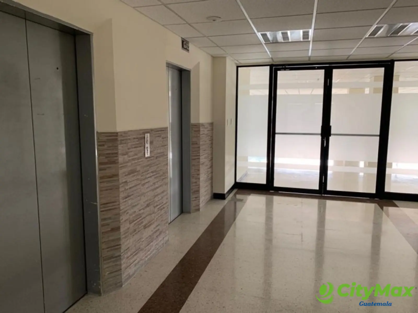 Alquiler oficina en zona 9 Ciudad Guatemala - foto 4
