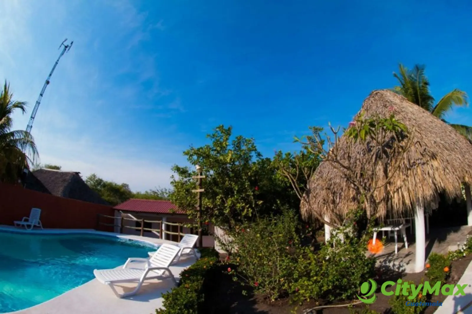 Lindo Chalet en Venta en Monterrico Guatemala - foto 12