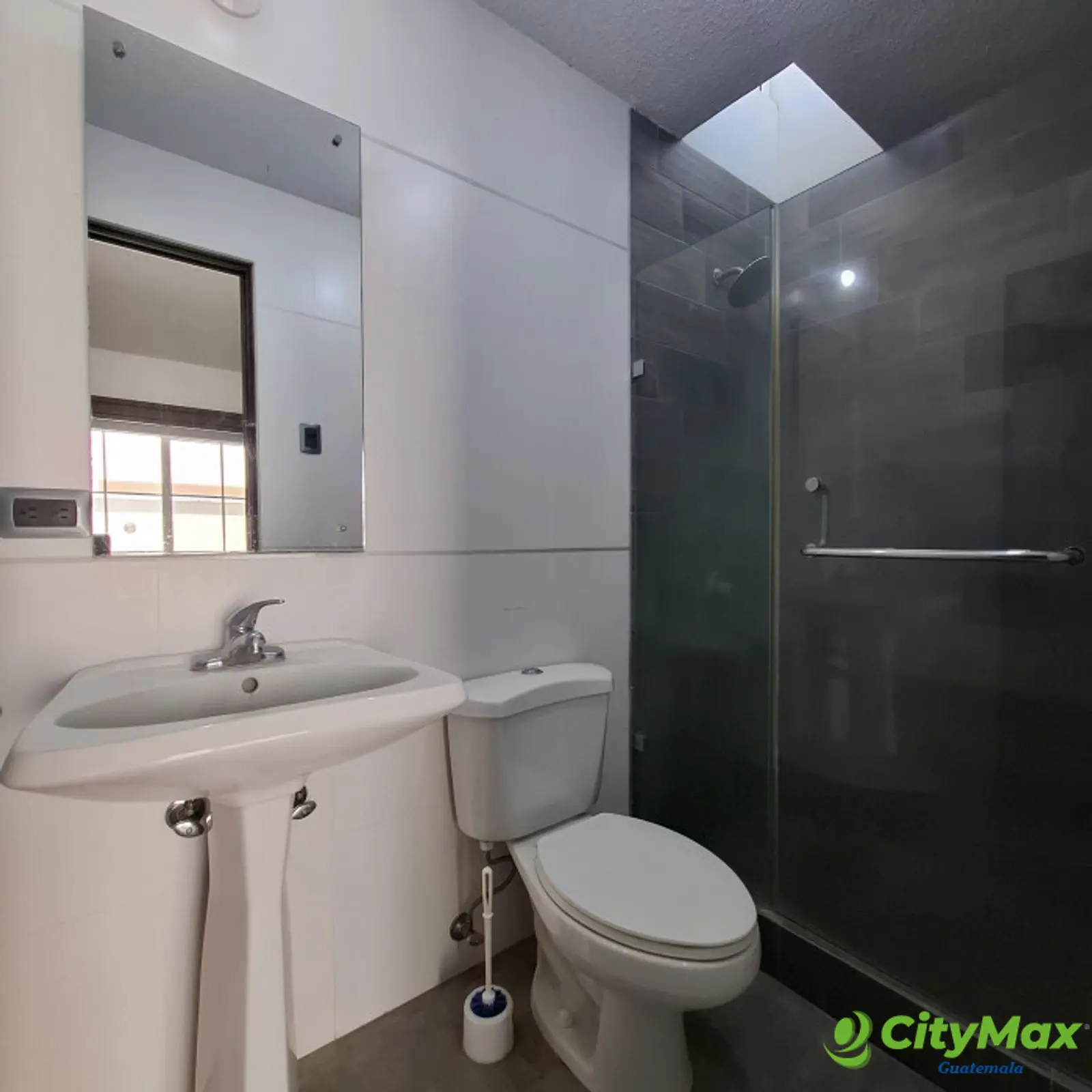 En venta casa de 4 habitaciones en Cañadas del Encinal - foto 24