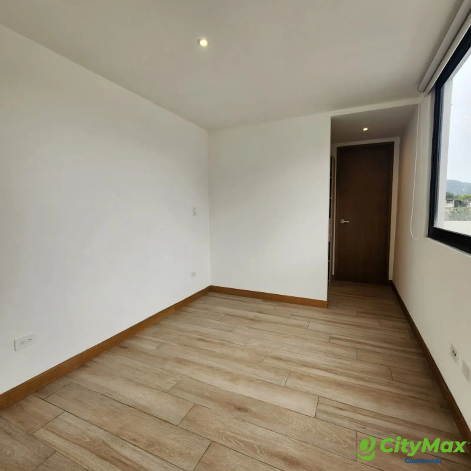 Apartamento en venta en la zona 14 la Villa  - foto 12