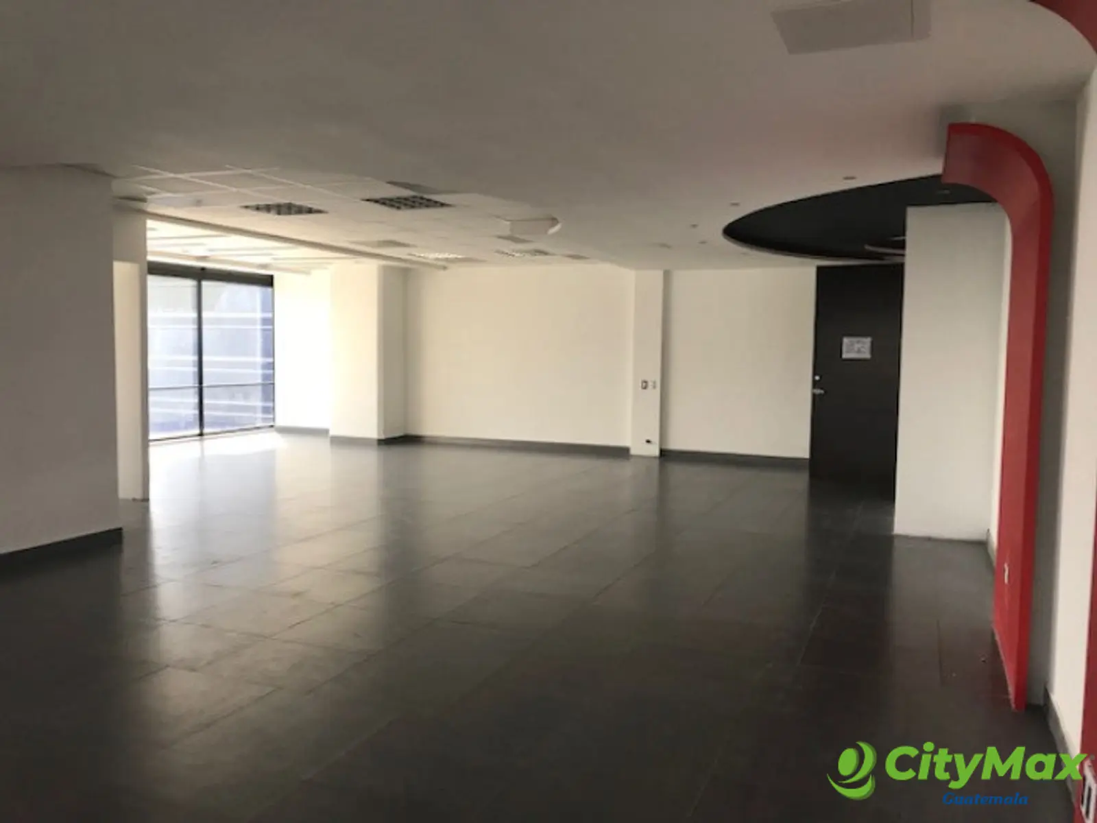 Oficina en renta o venta en zona 10 Guatemala - foto 8