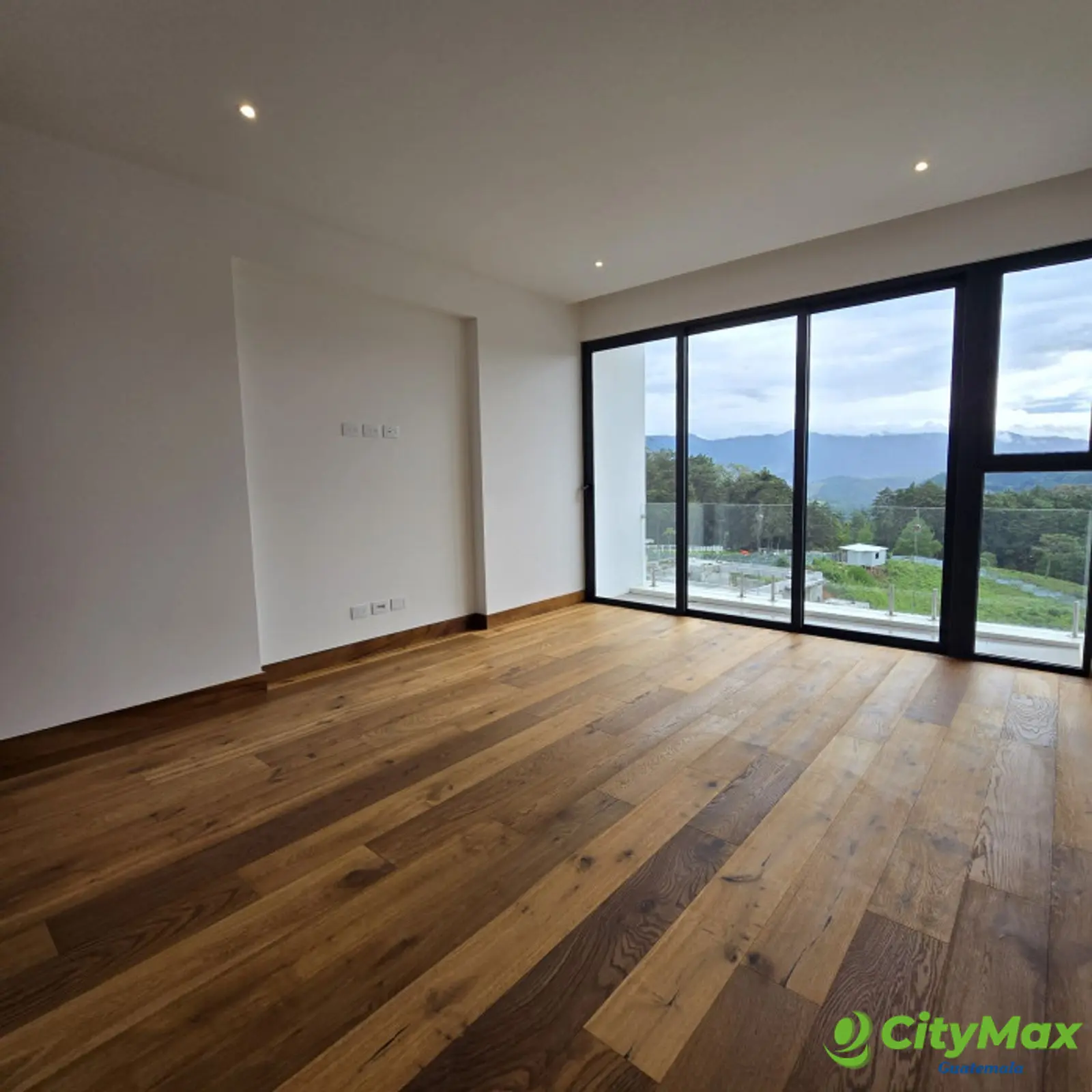 En venta casa en zona 16 El Pulte Guatemala - foto 12