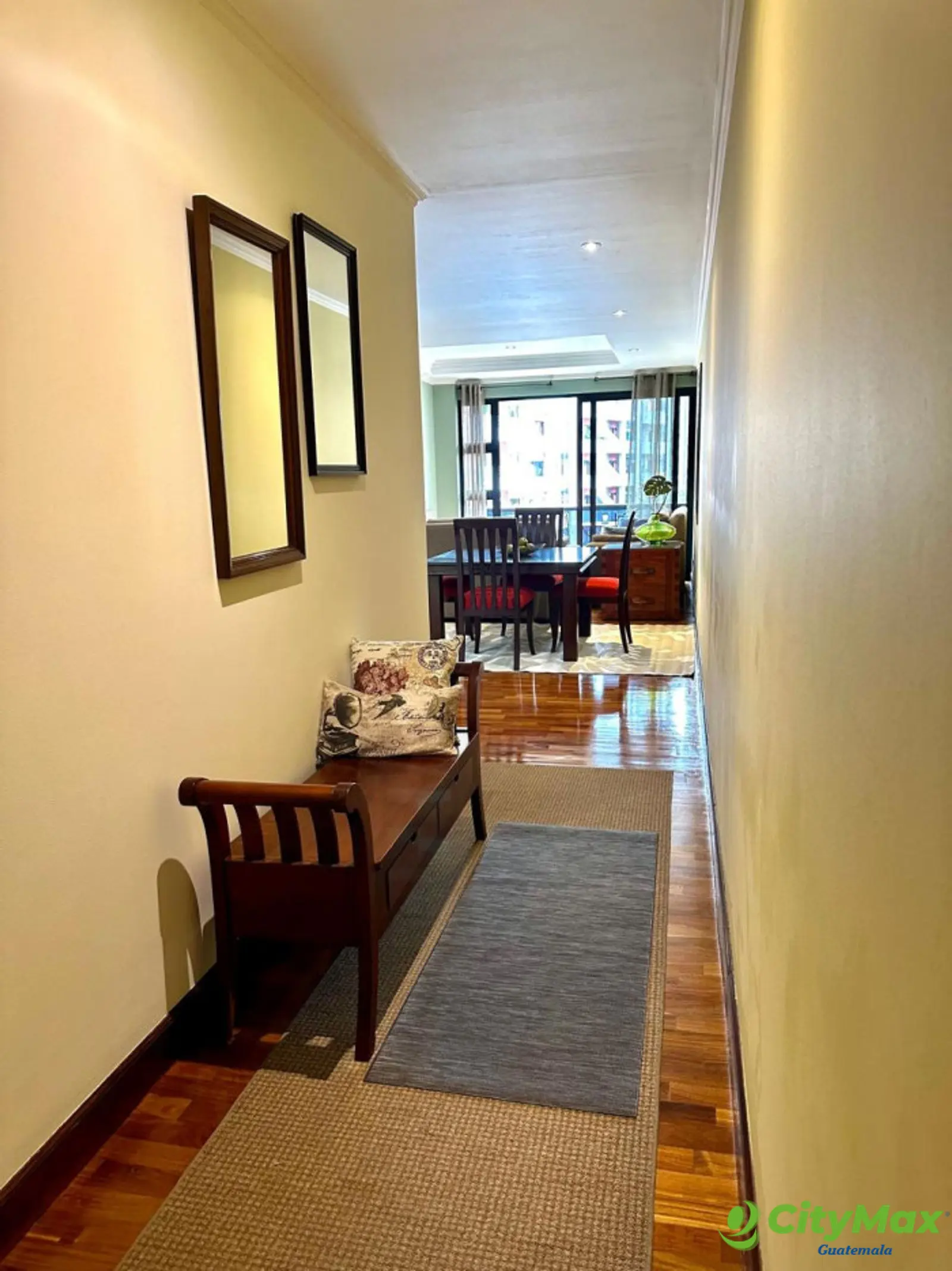 Apartamento amueblado cerca de La Estacion Zona 10 - foto 7