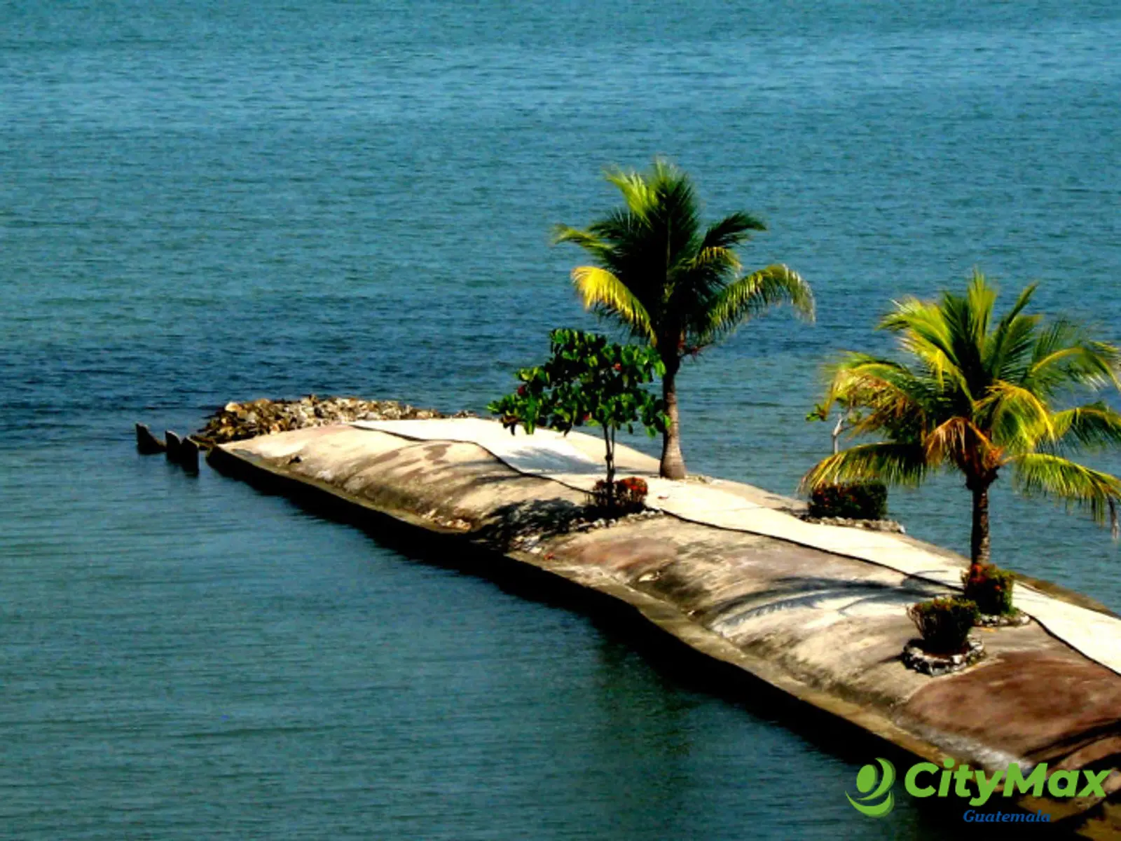 Casa en Renta o Venta en Amatique Bay Puerto Barrios - foto 2