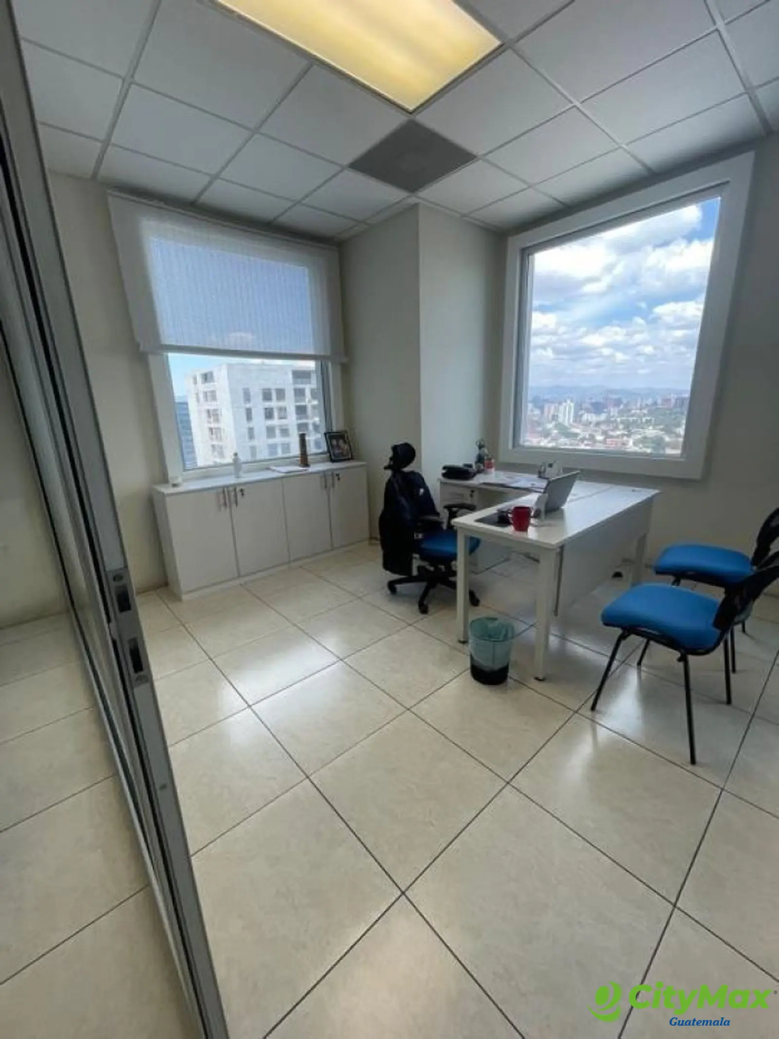 Oficina en Renta o Venta en Zona Pradera Zona 10 - foto 8